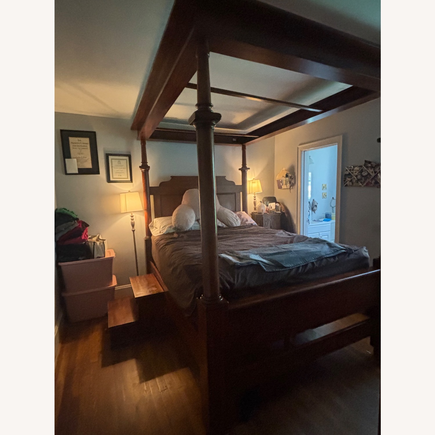 Canopy Bed - image-1