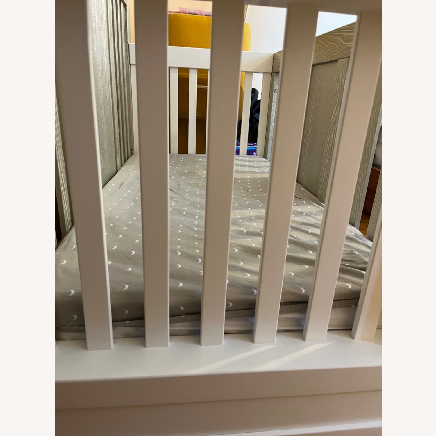 Romina Convertible Crib Light Gray - image-3