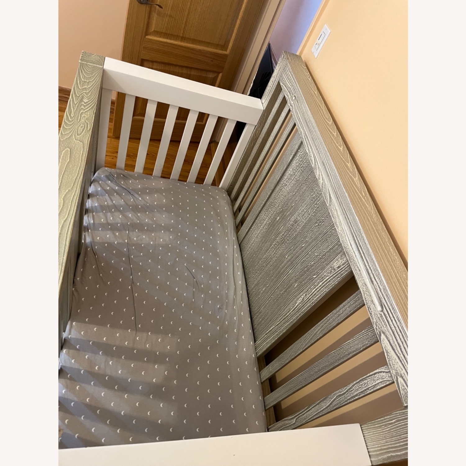 Romina Convertible Crib Light Gray - image-5