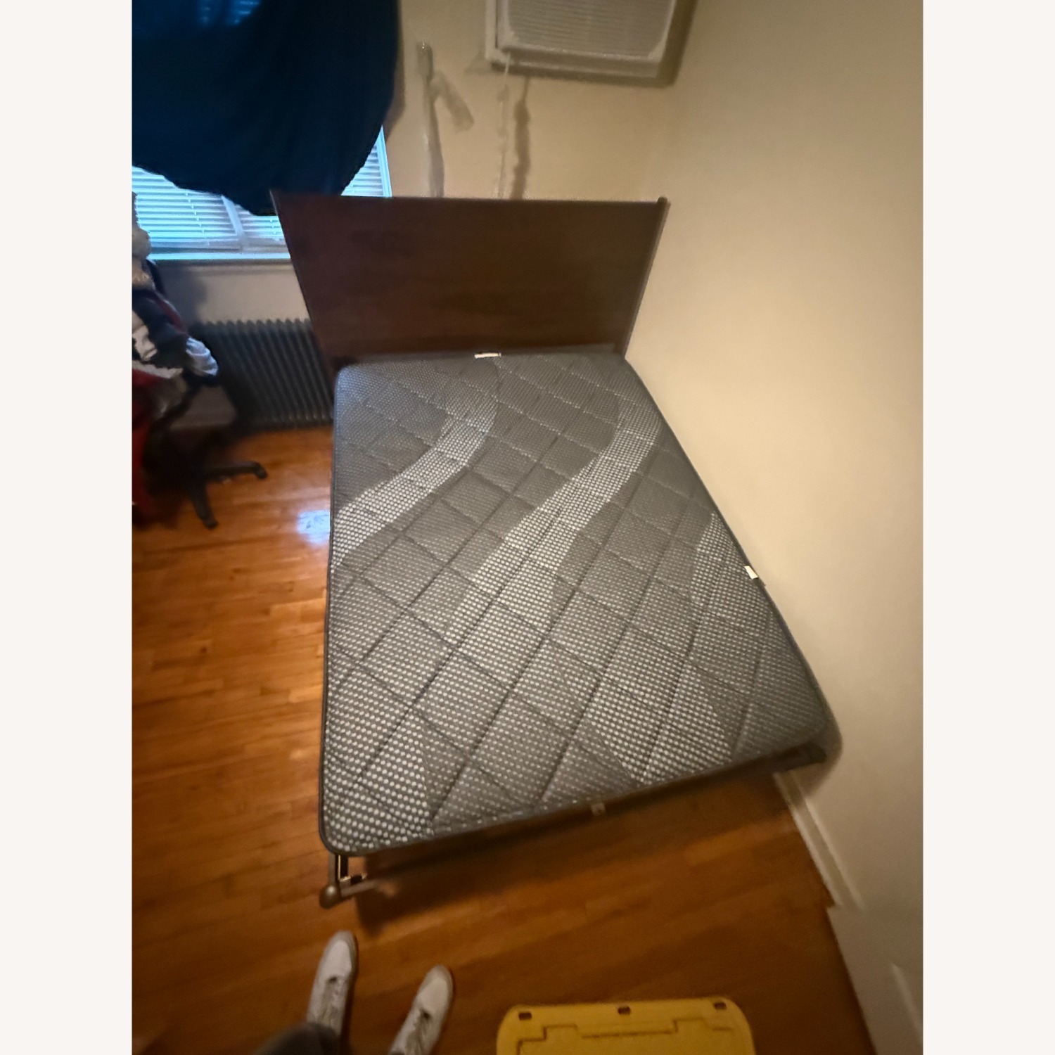 Bettie Queen Brown Platform Bed - image-2