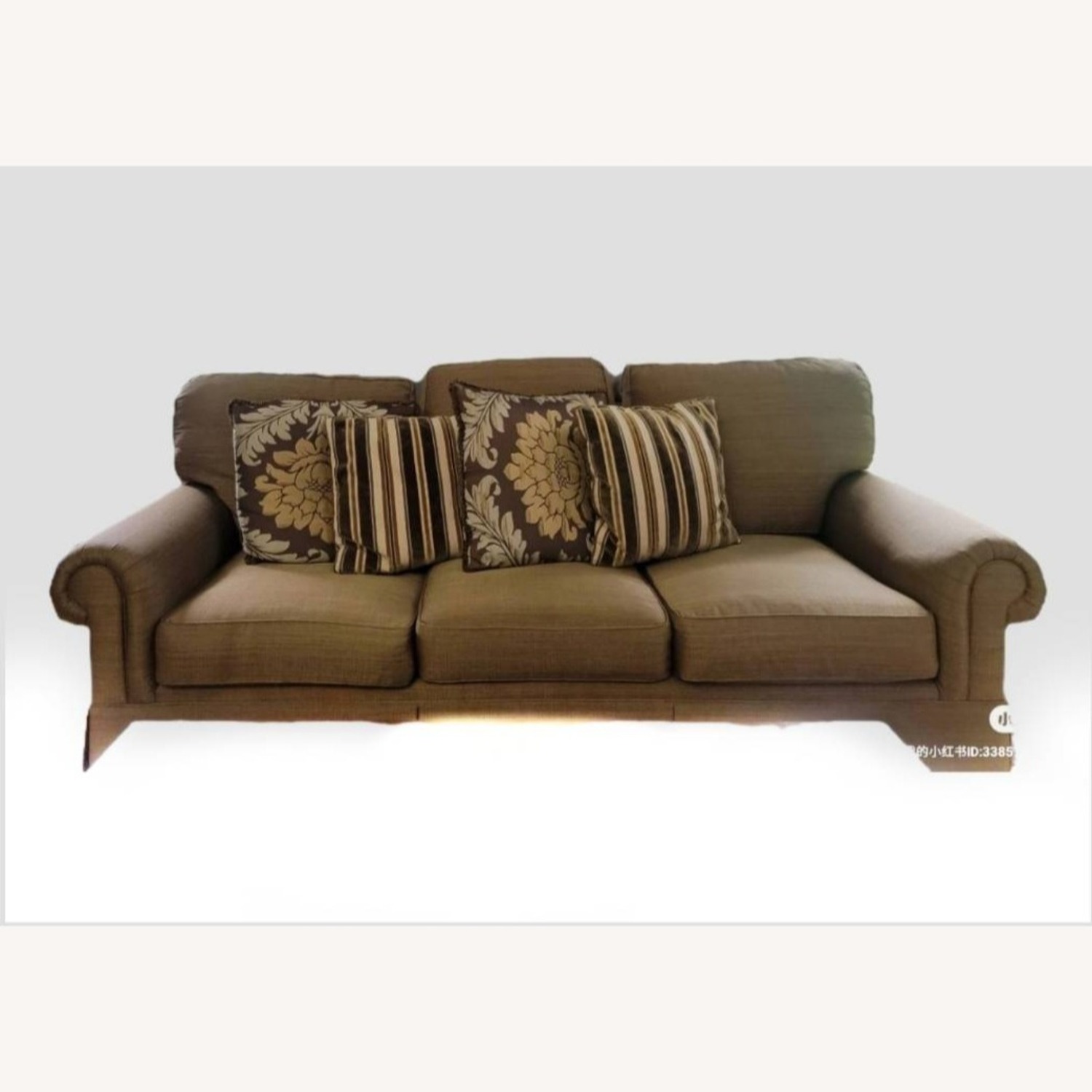 Henredon 3 Seat Sofa – Sturdy & Timeless - image-4