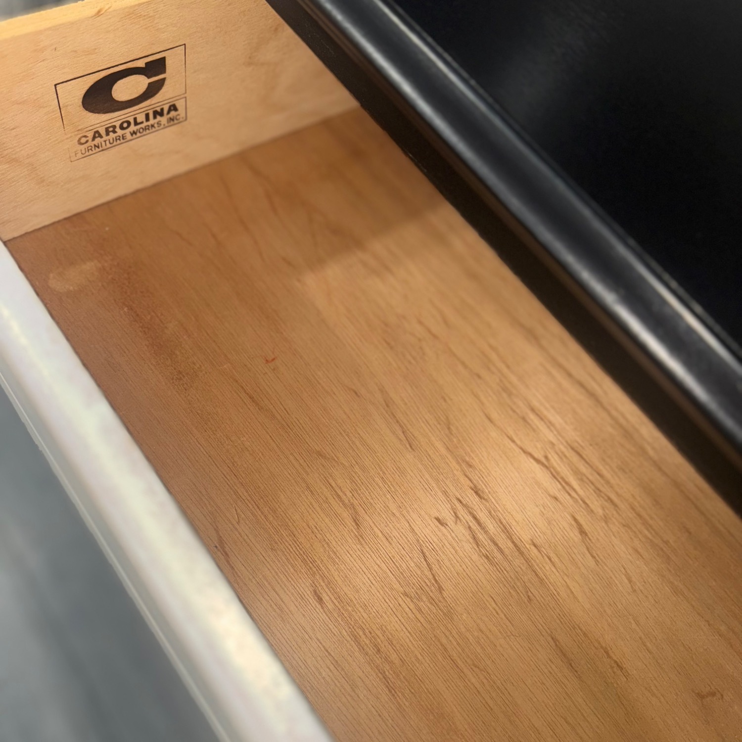 Carolina Furniture Works Dresser W 6 Drawers - image-10