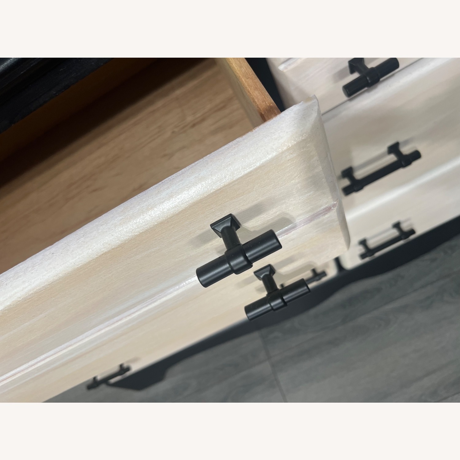 Carolina Furniture Works Dresser W 6 Drawers - image-5