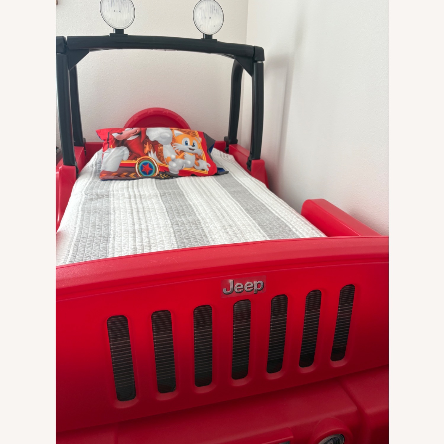 Kids Jeep Bed - image-2