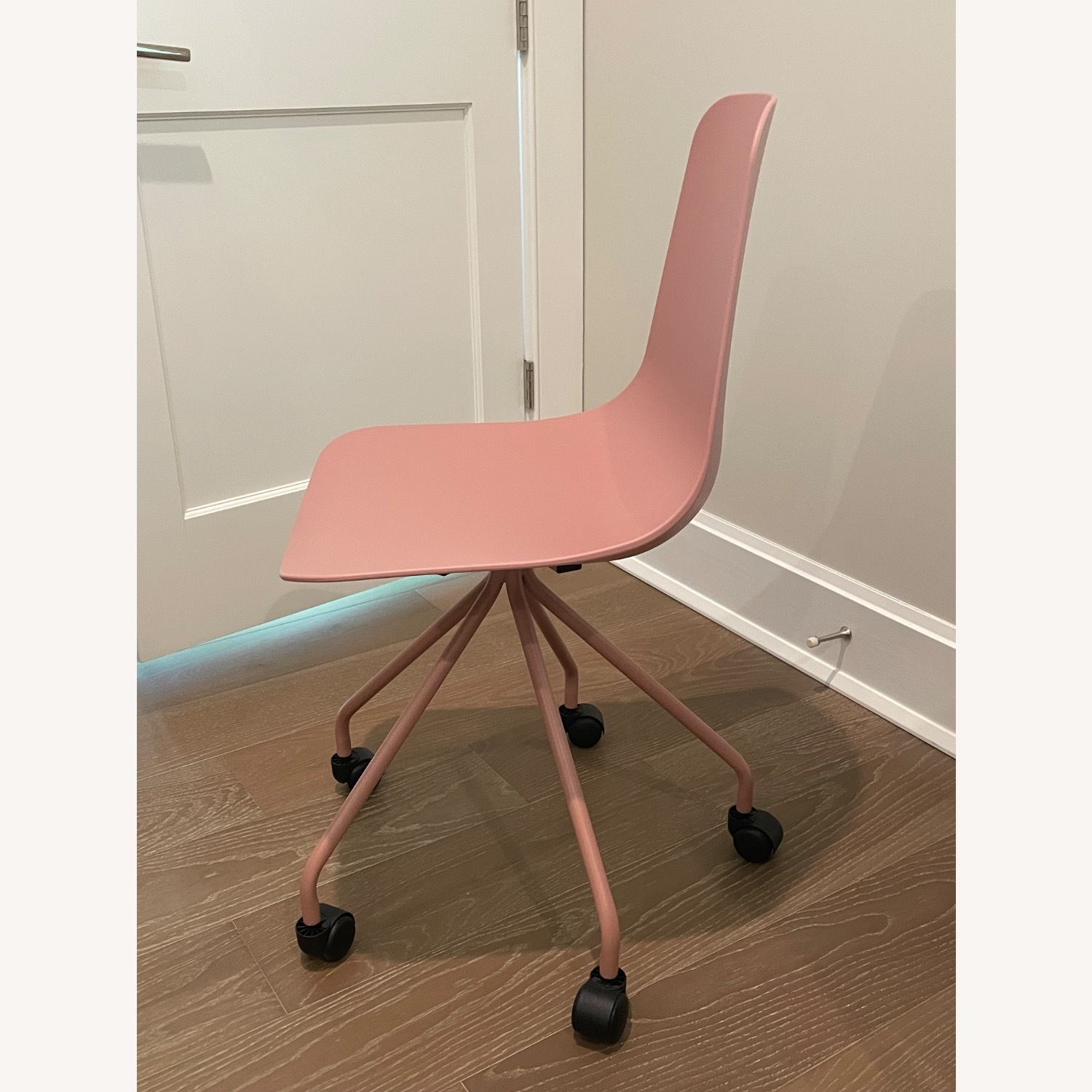 Article Svelti Office Chair - image-2