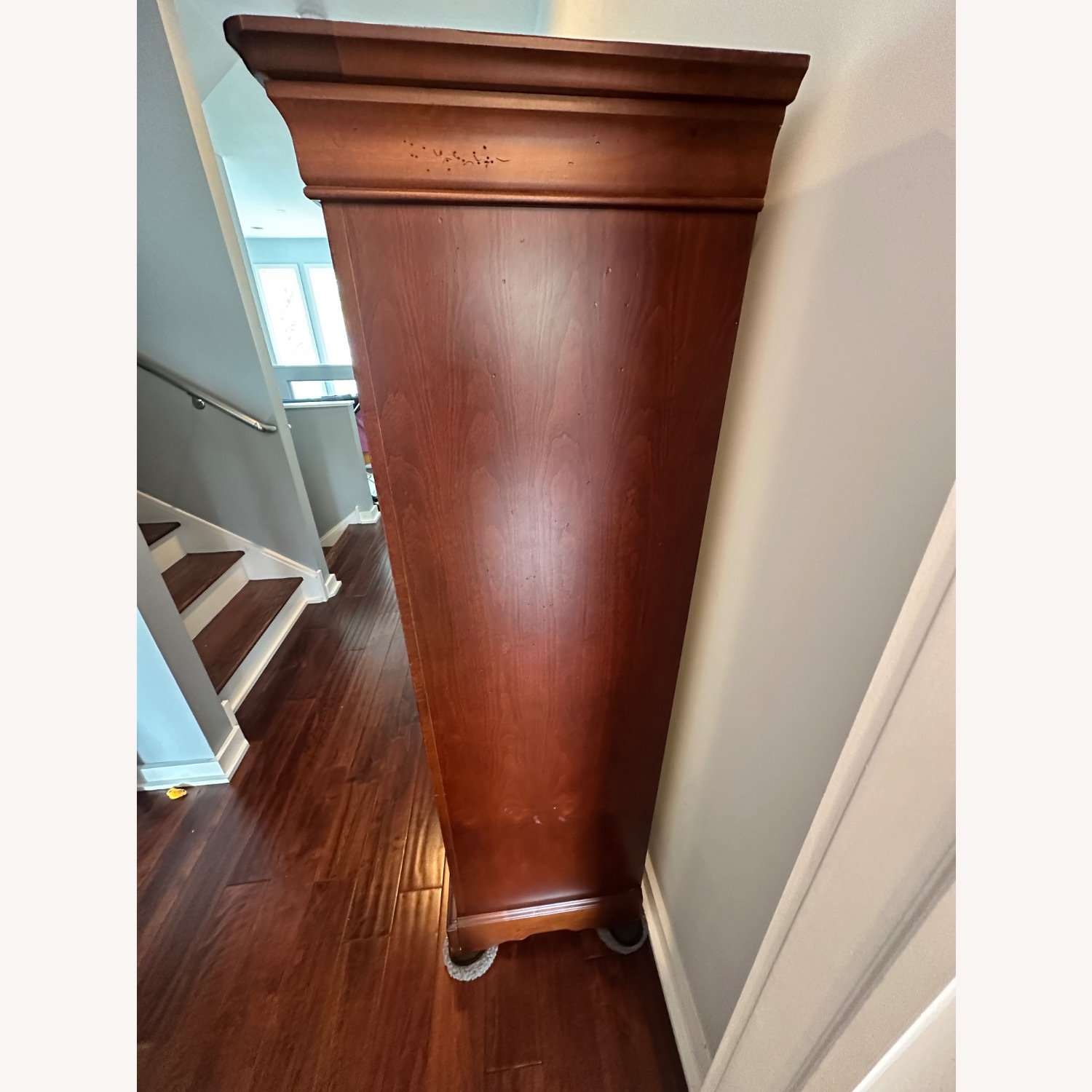 Bassett Chris Madden Wood Chest of Drawers  - image-7