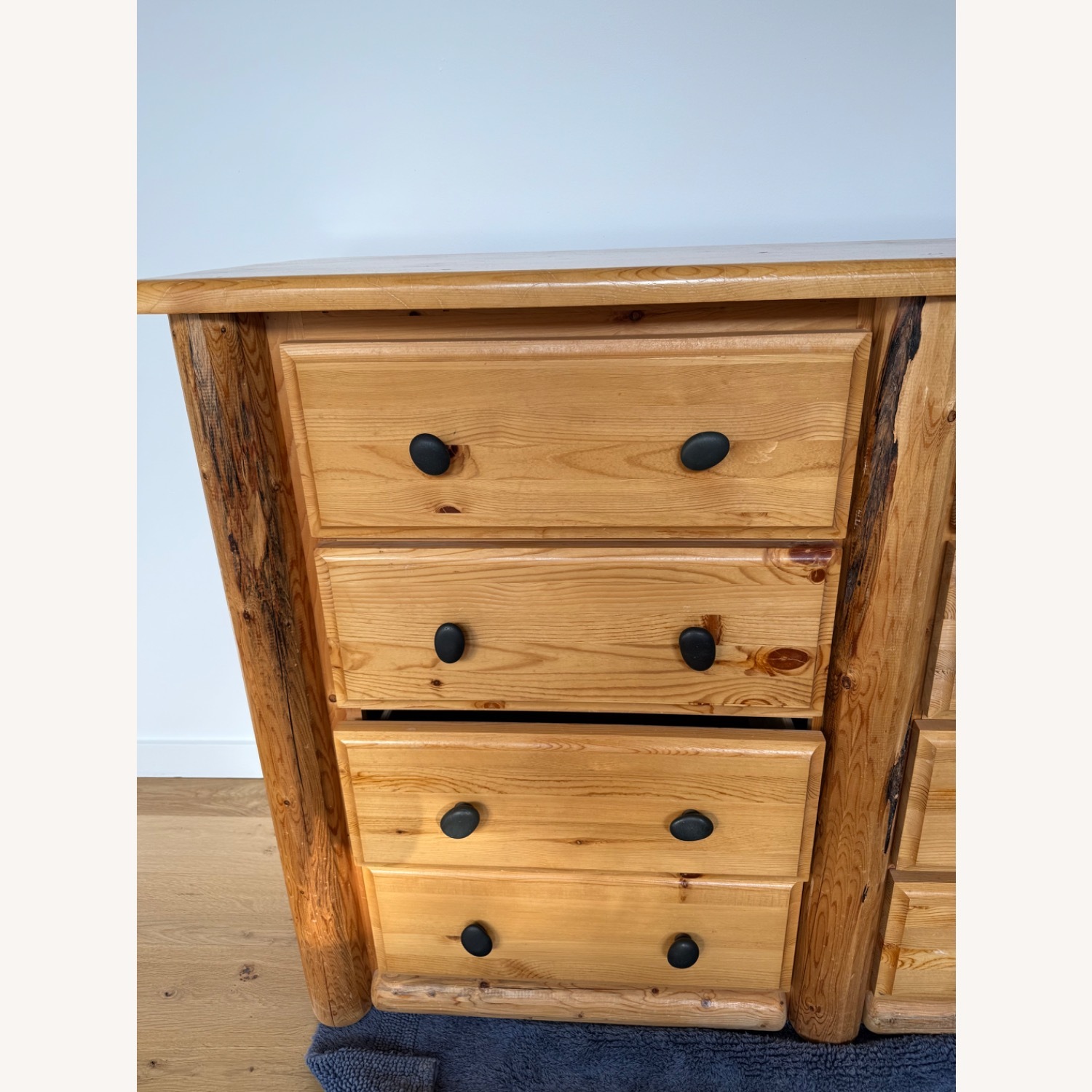 White Cedar Rustic 8 Drawer Log Dresser  - image-2