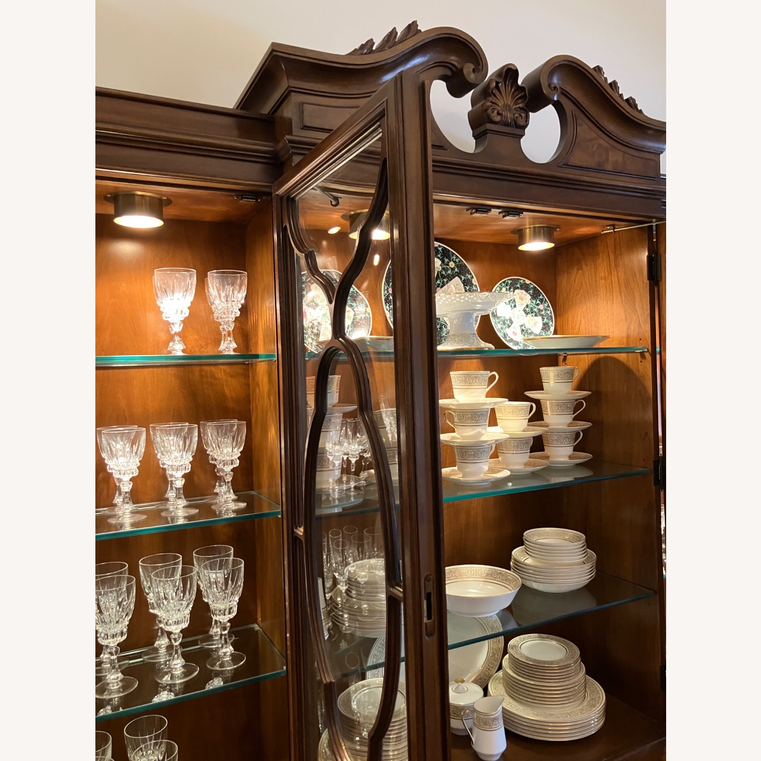 Karges Distinctive Hutch/Breakfront - image-4