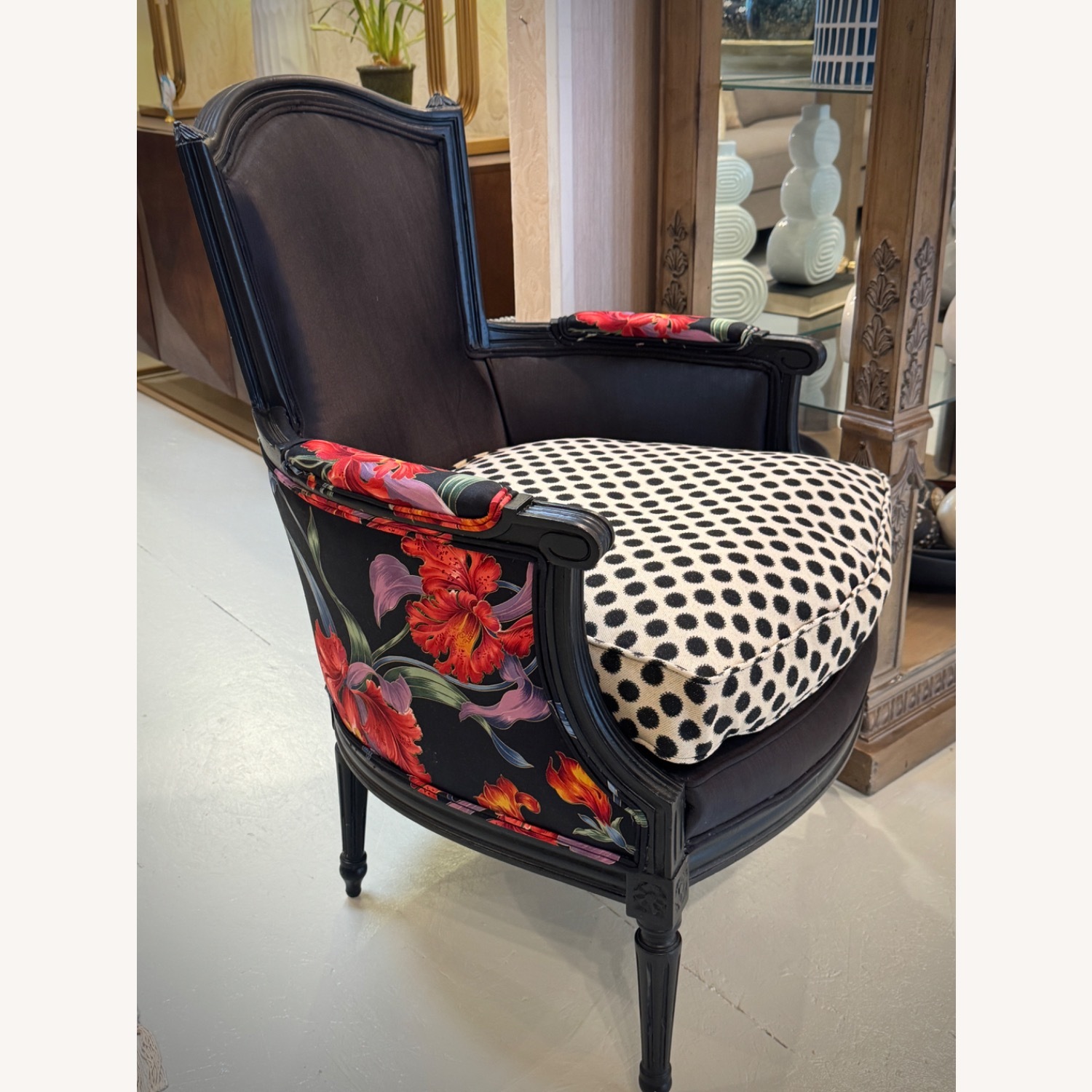 Vintage Accent Chair - image-2