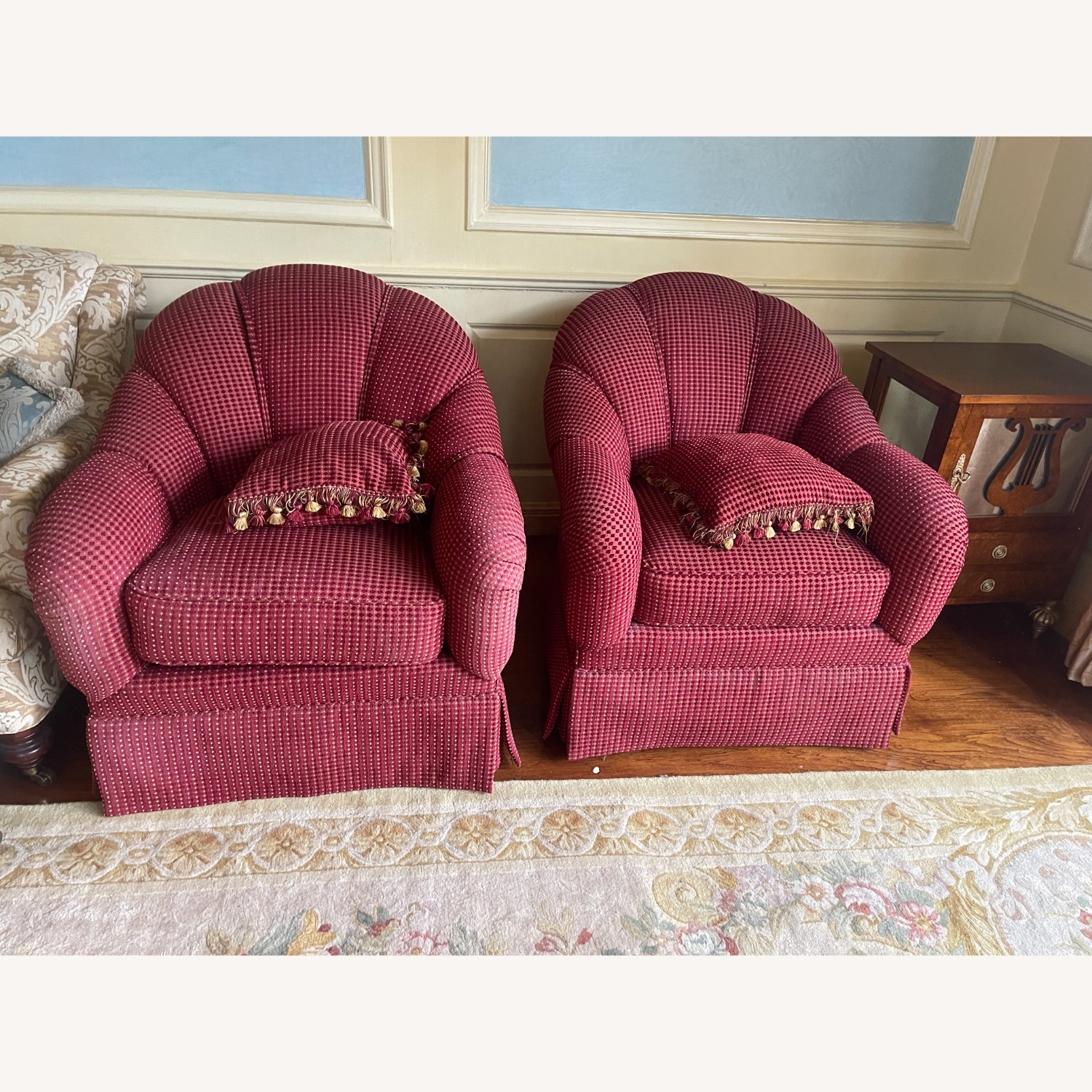 Krave Furniture Swivel Armchair-Red - image-0