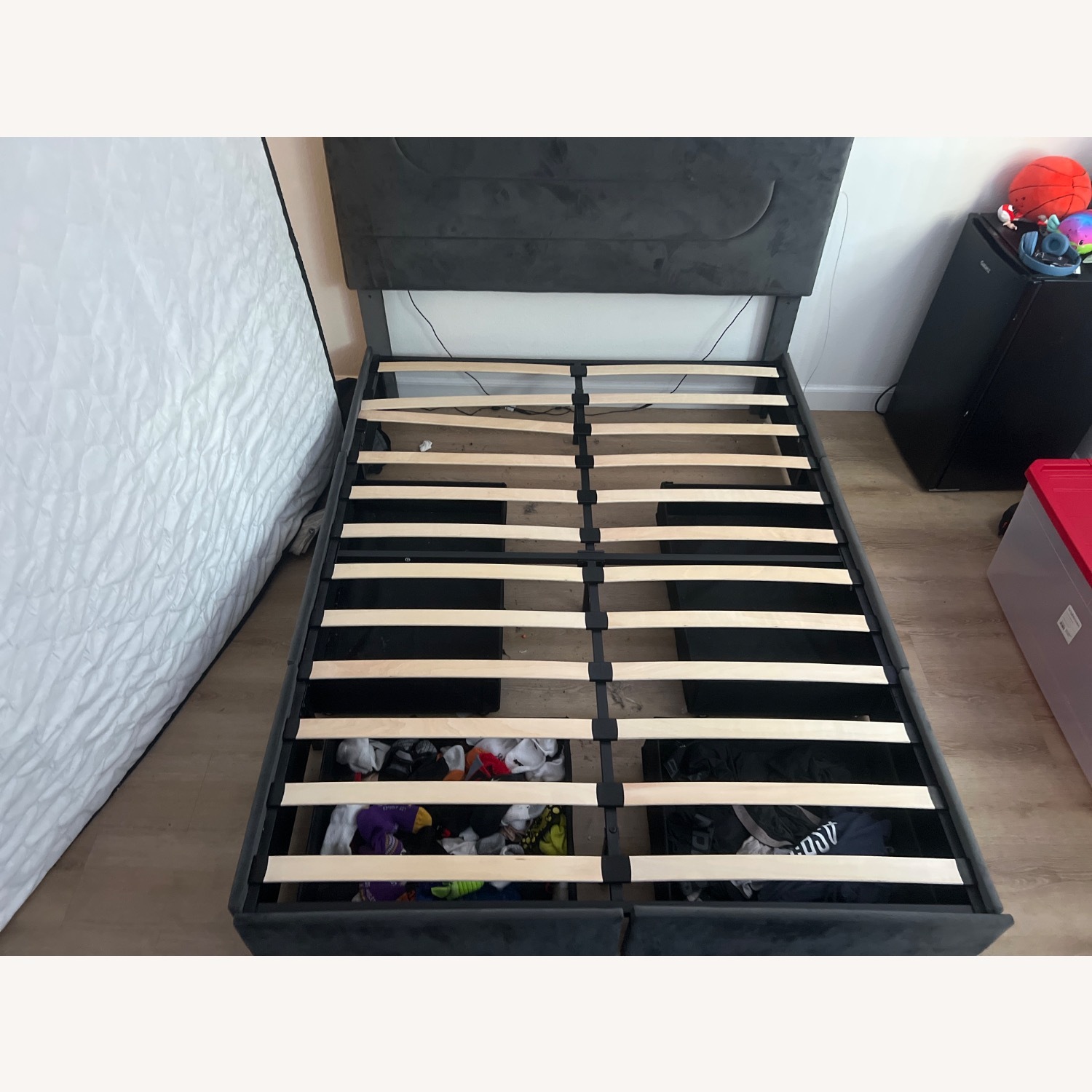 Amazon Yaheetech Queen Bed Frame - image-2