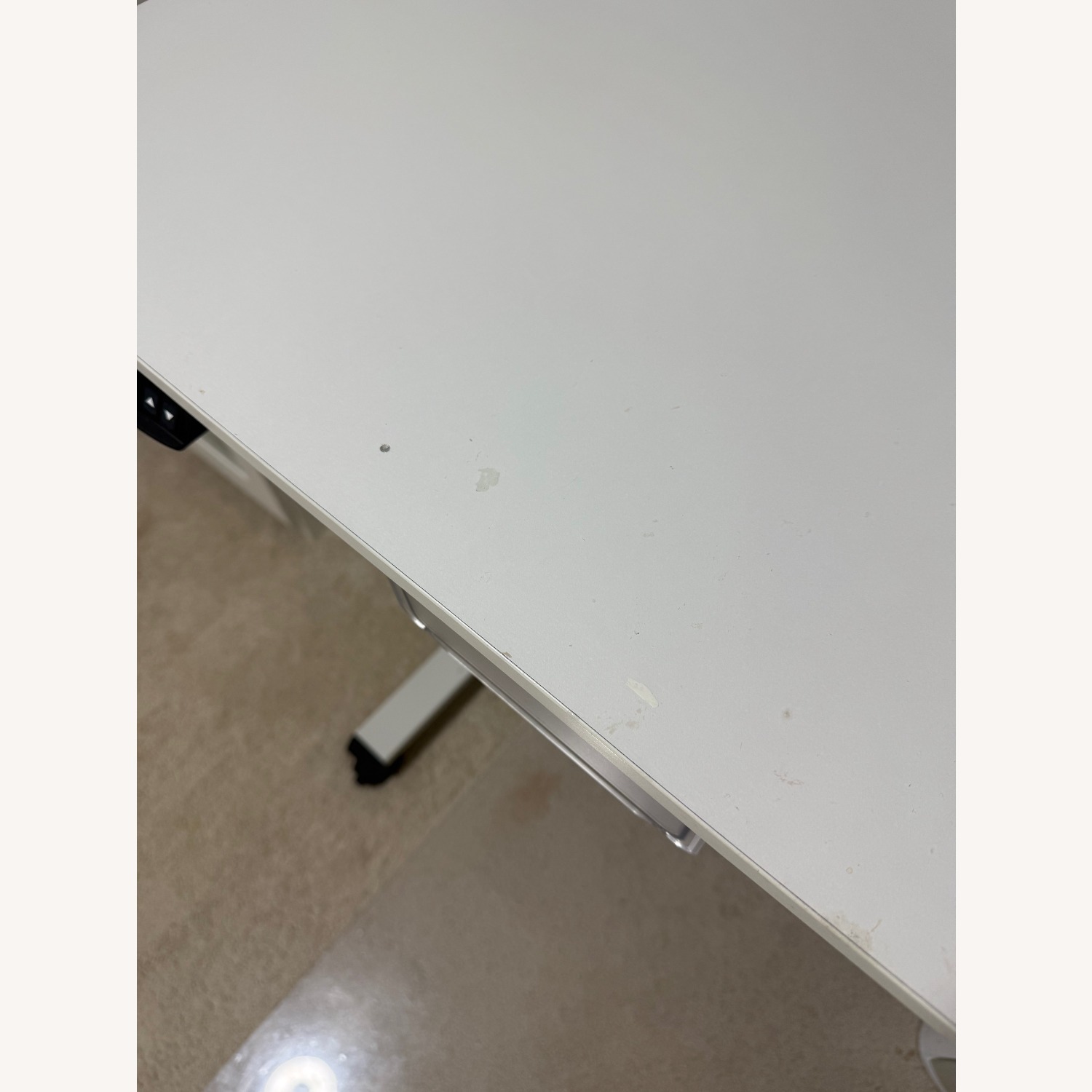 FEZIBO Reversible L-Shaped Electric Standing Desk - image-2