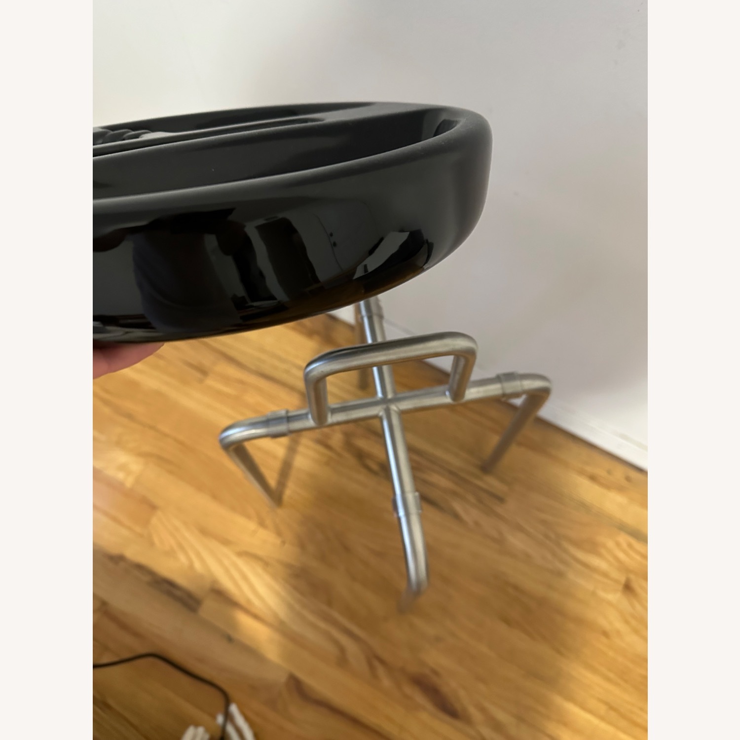 Side Table Ashtray - image-6