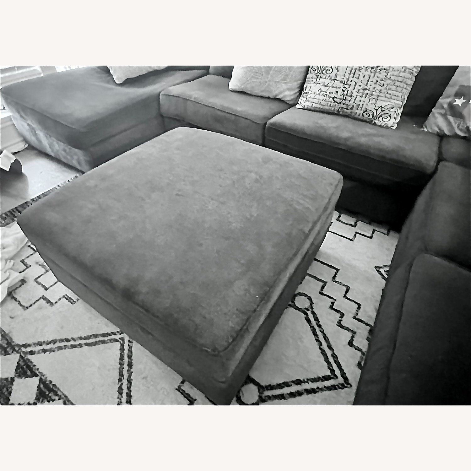 Rooms To Go 3 Piece Sectional W Ottoman - image-3