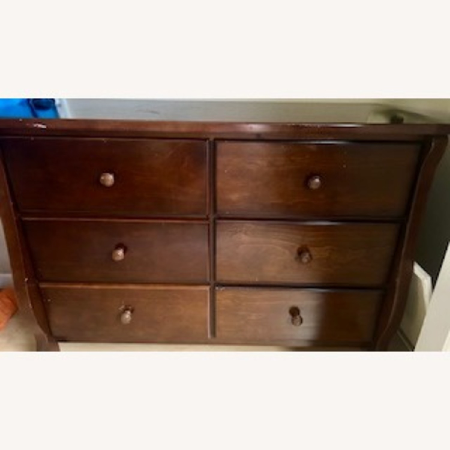 Delta Universal Dresser - image-4