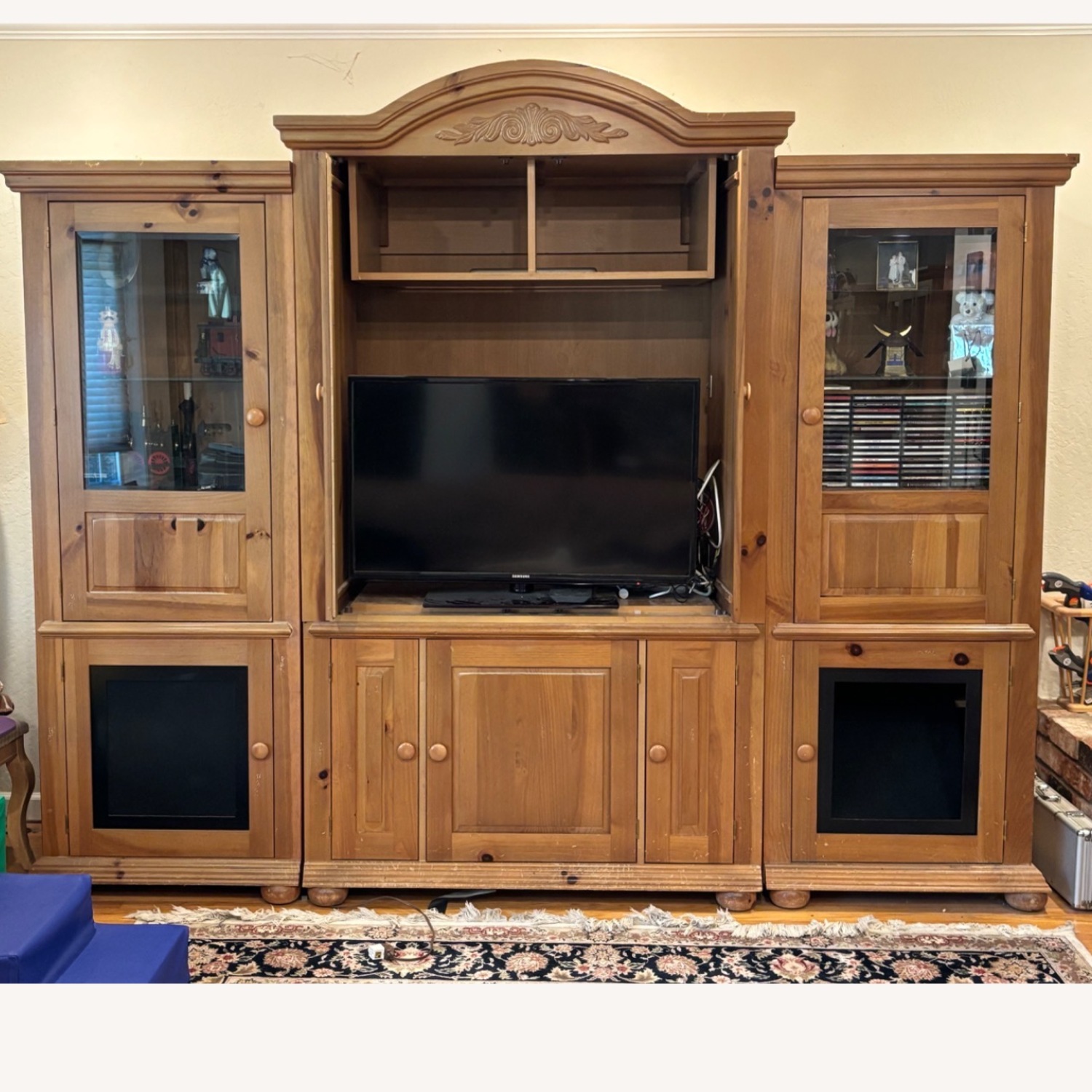 Broyhill 3-section Entertainment Center - image-2