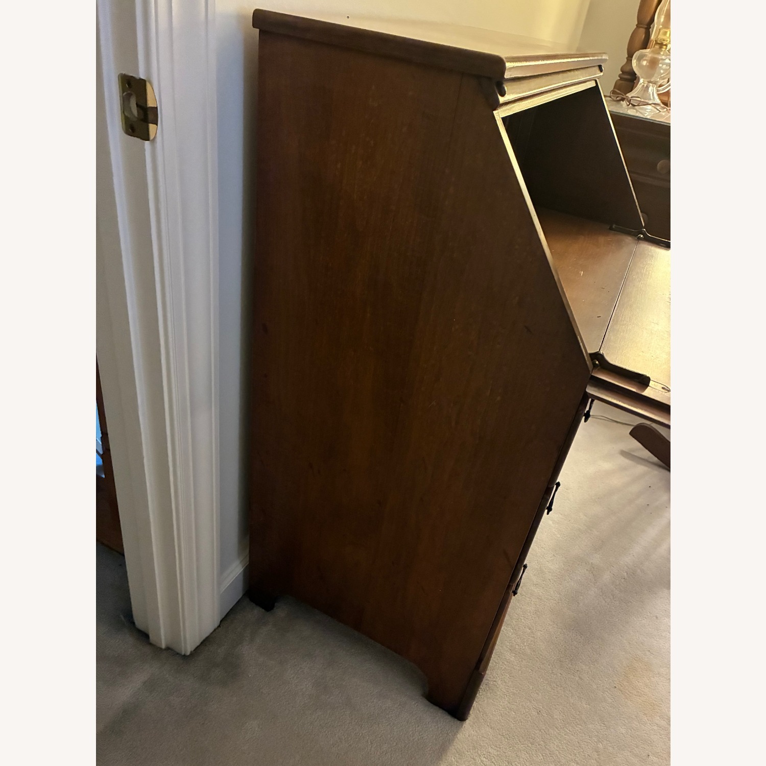 Thomasville (TFI) Solid Maple Slant Desk - image-2