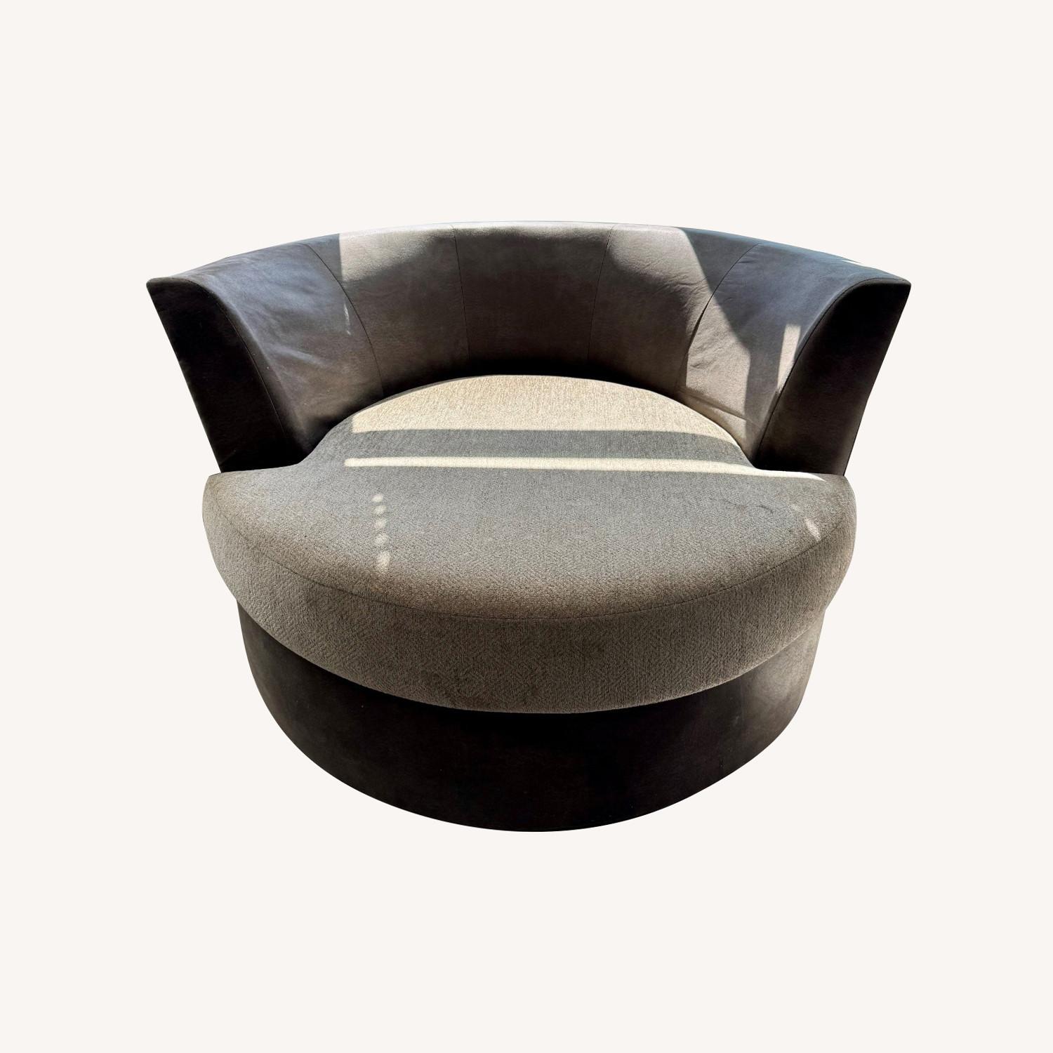 Rooms To Go Swivel Chair - Taupe - image-0