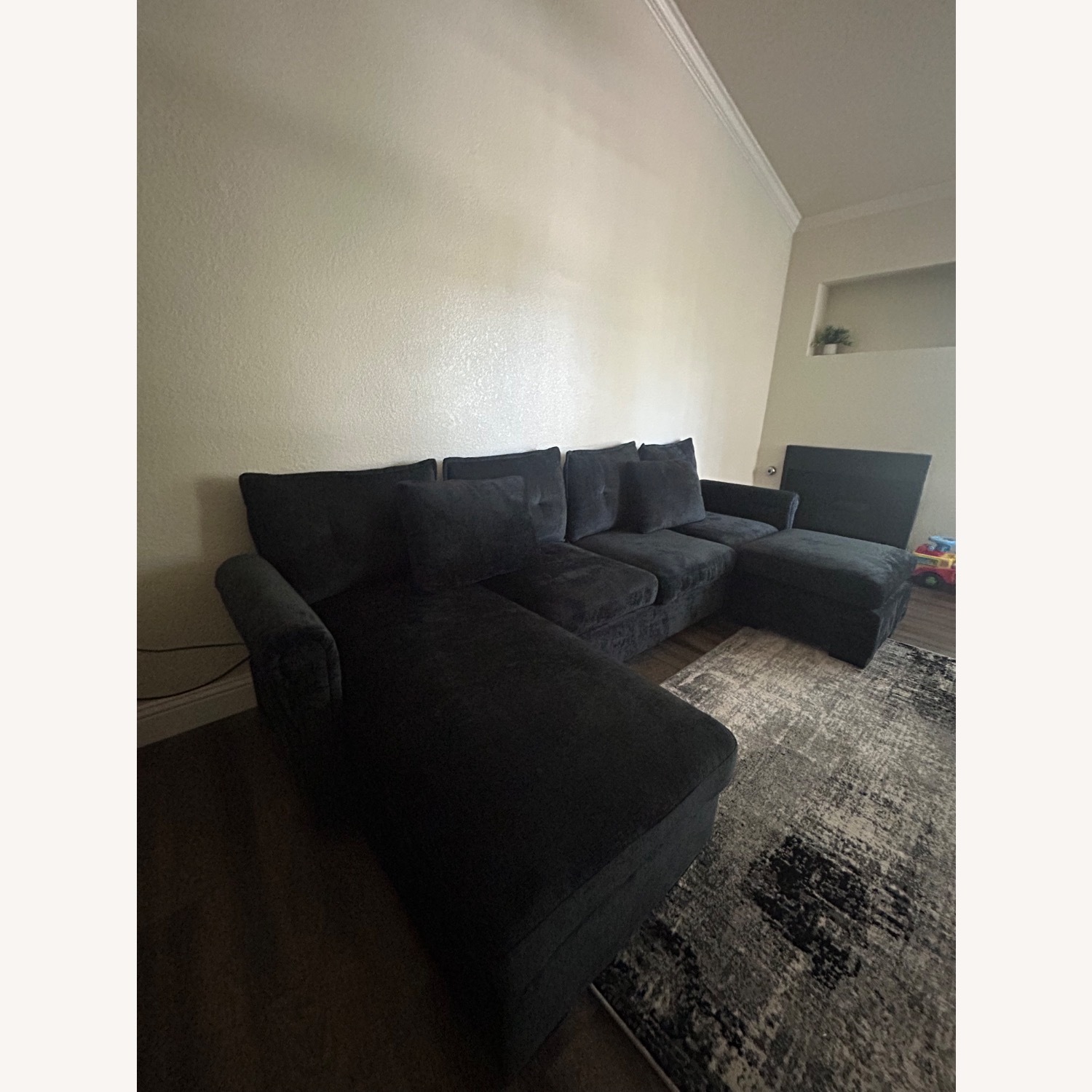 Wayfair Latitude Run Sectional Couch With Double Chaise - image-3