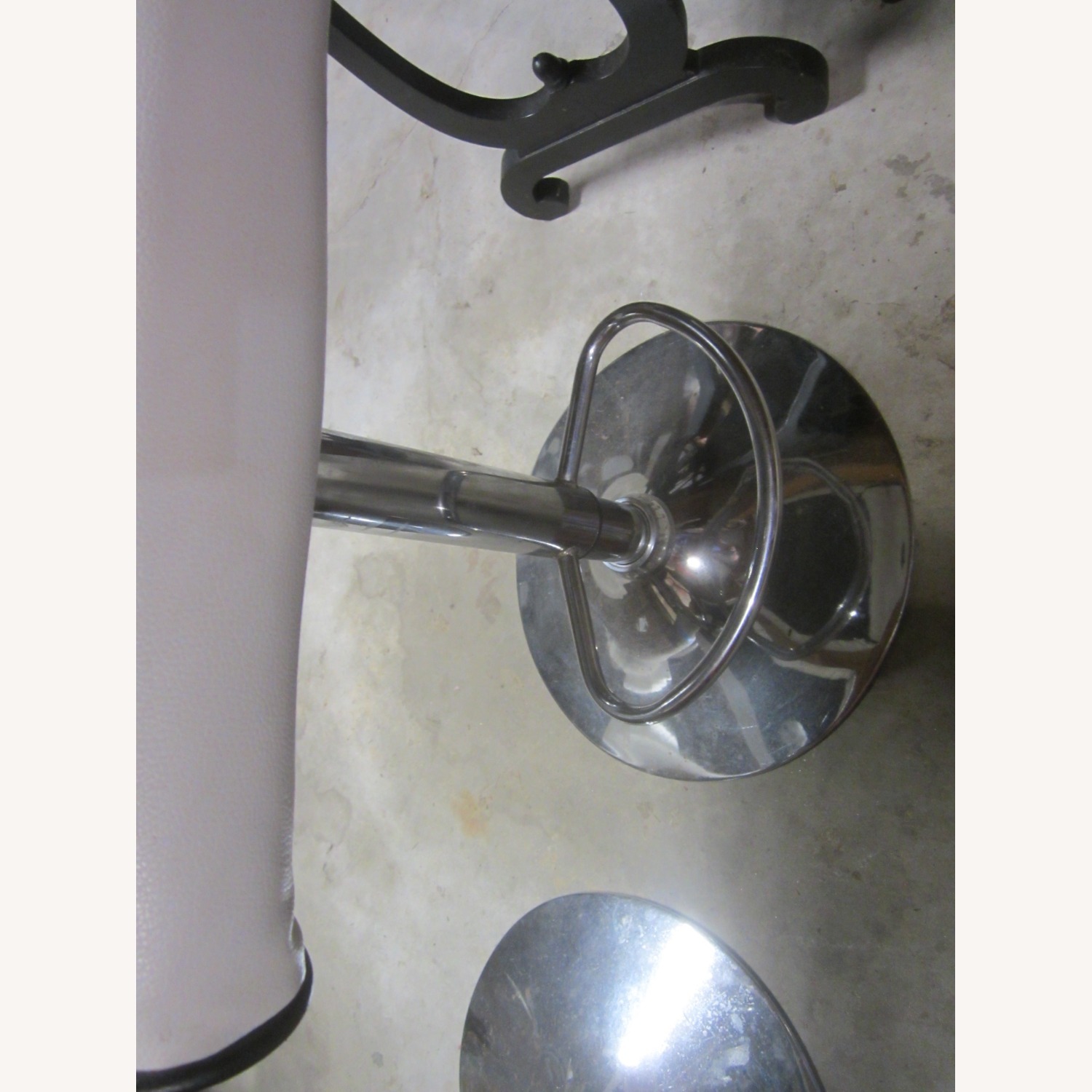 2 White Vynyle Bar Stools, Chrome Pedestal - image-5