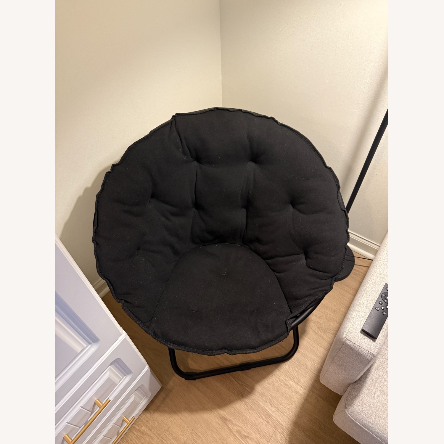 Comfortable Chair - image-2