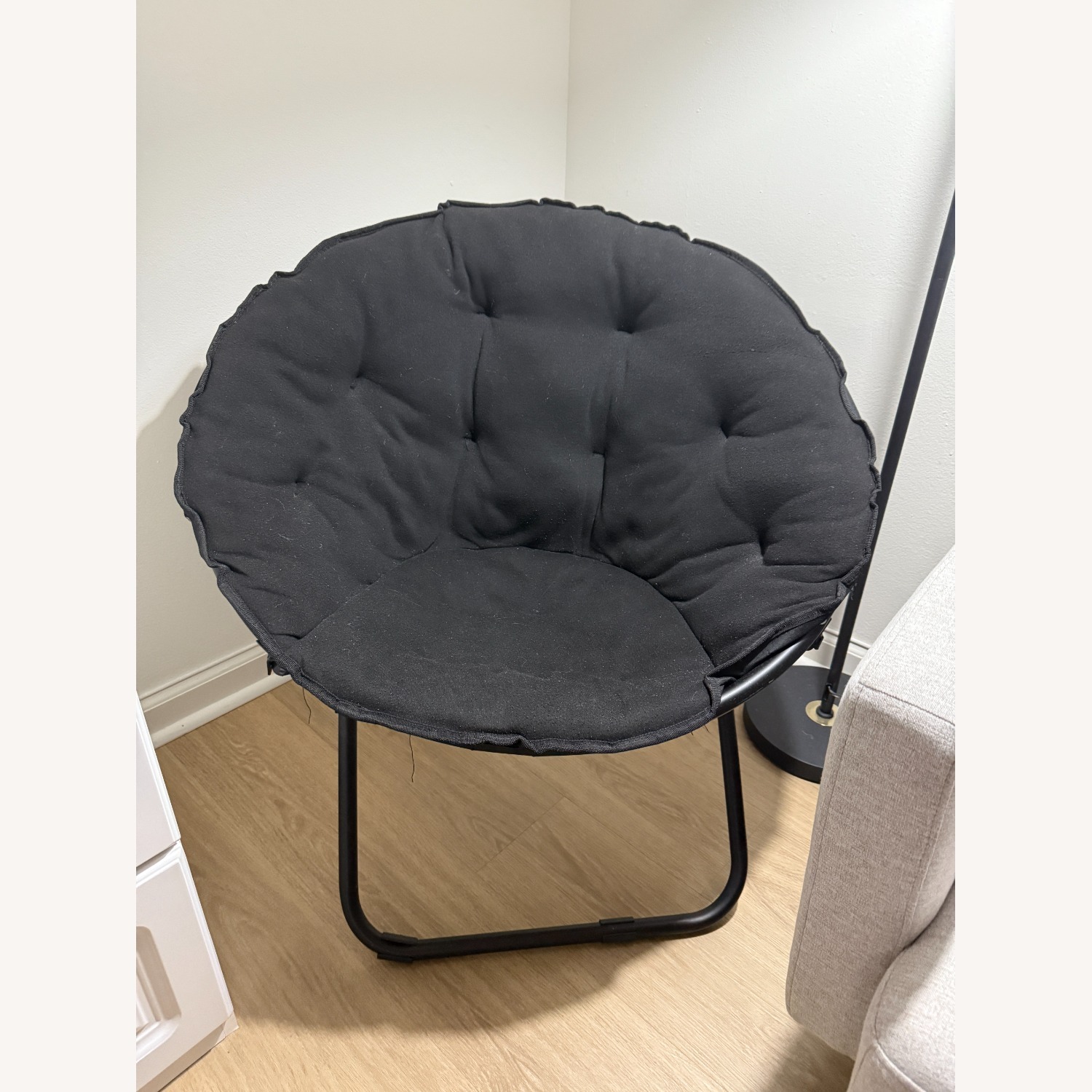 Comfortable Chair - image-1