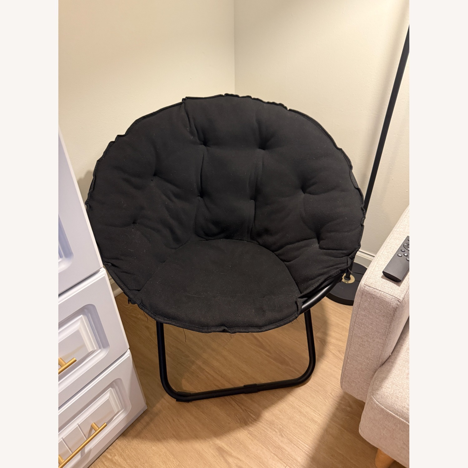 Comfortable Chair - image-3