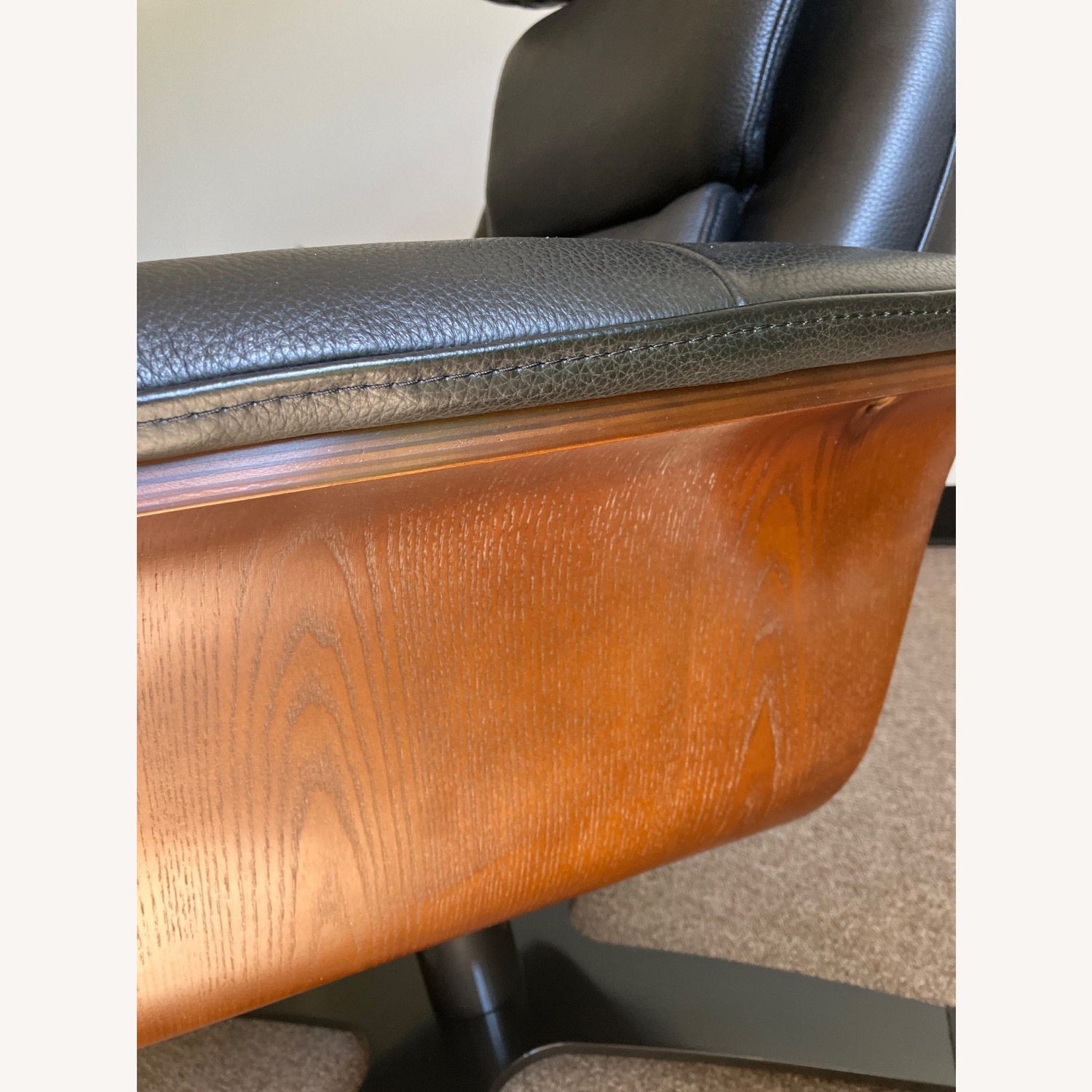 Leather Swival Recliner W Ottoman - image-3