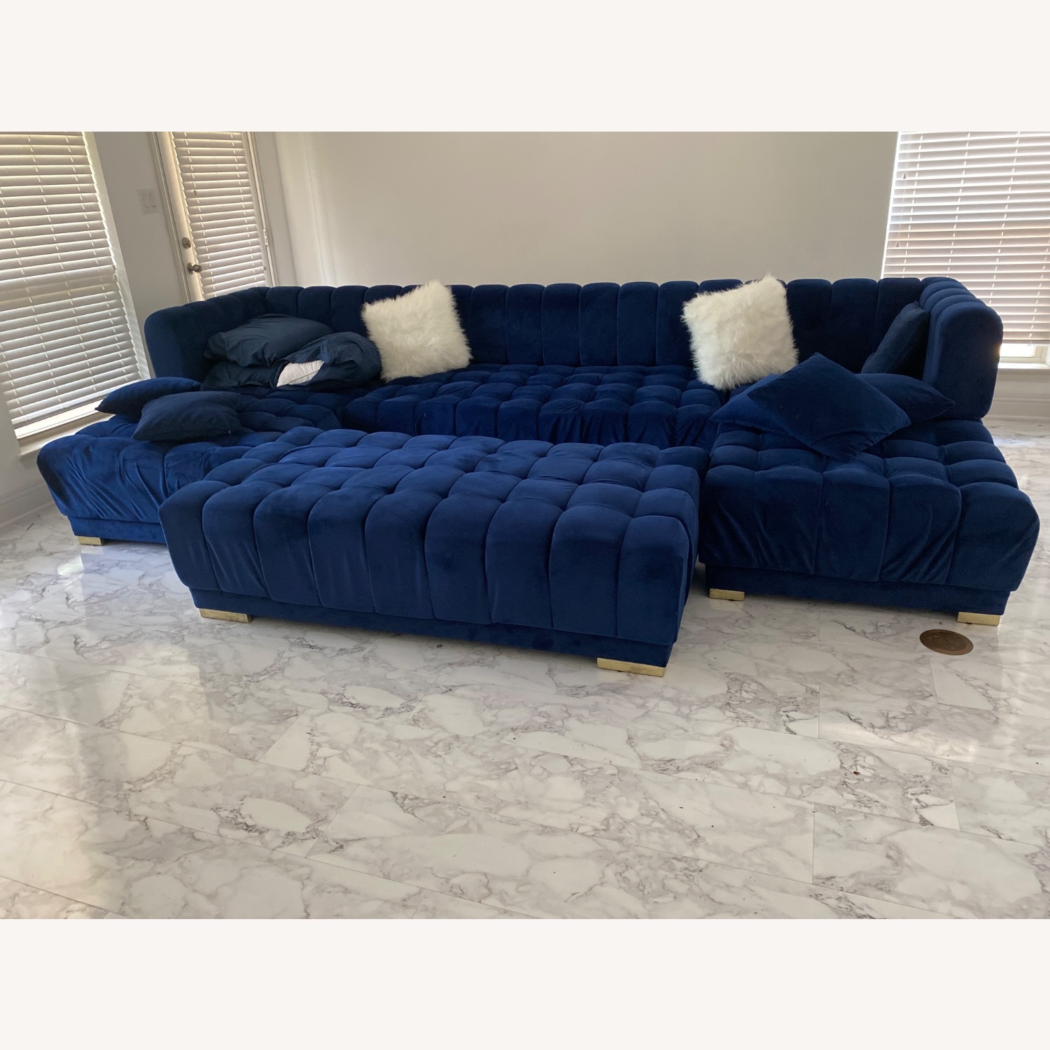  Dark Blue Valvet Sofa Set With Chaude - image-3