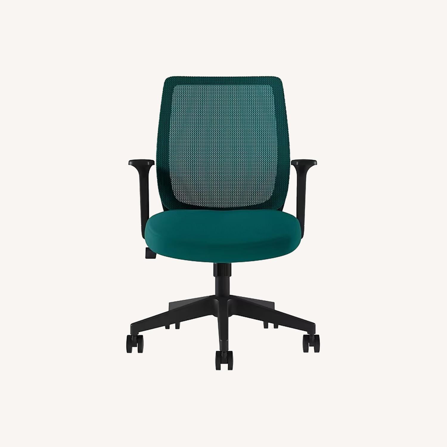 Staples Ergonomic Adjustable Office Chair - image-0