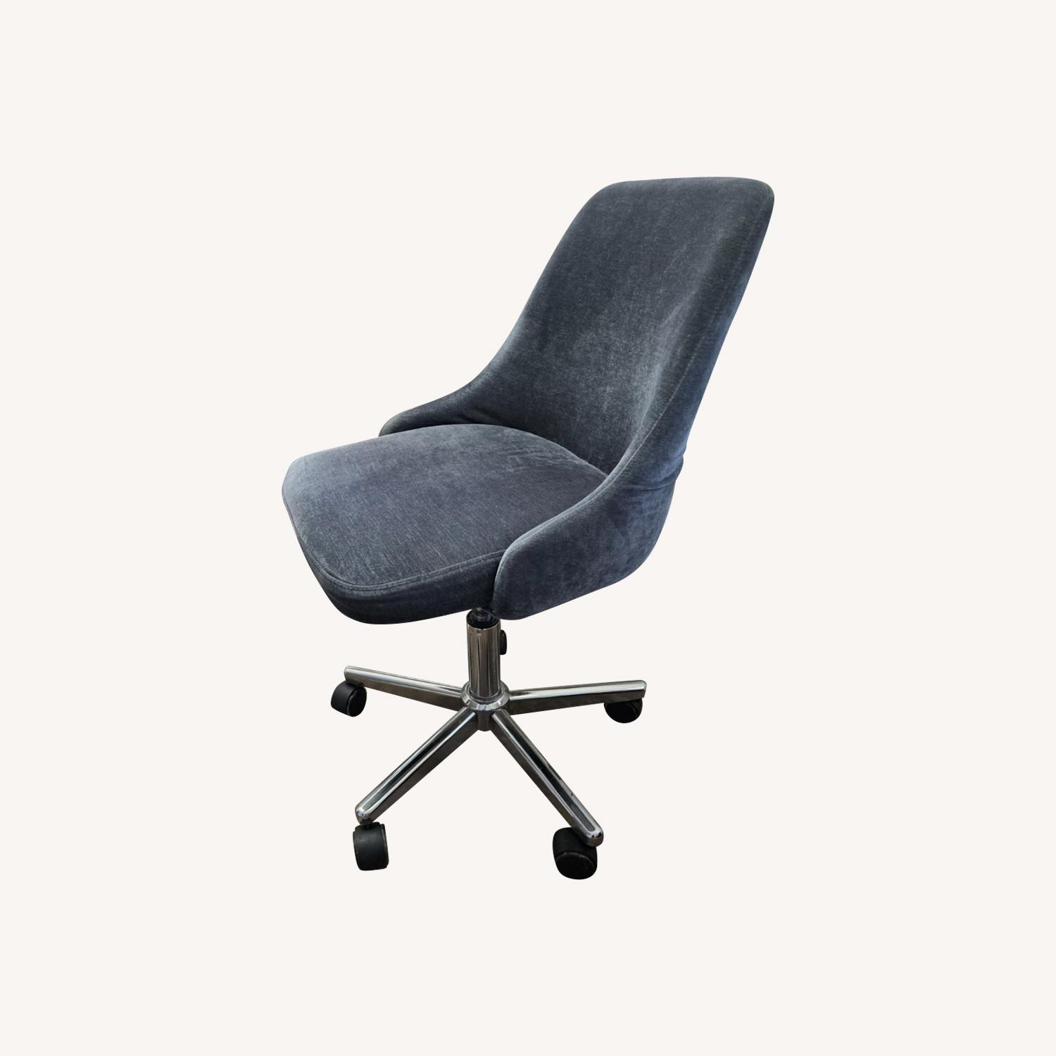 West Elm Branson Swivel Office Chair - AptDeco