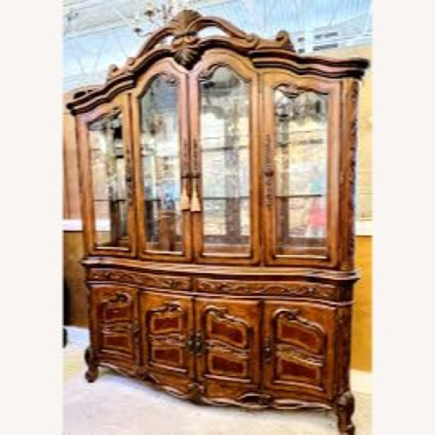 Michael Amini Tresor China Cabinet - image-2