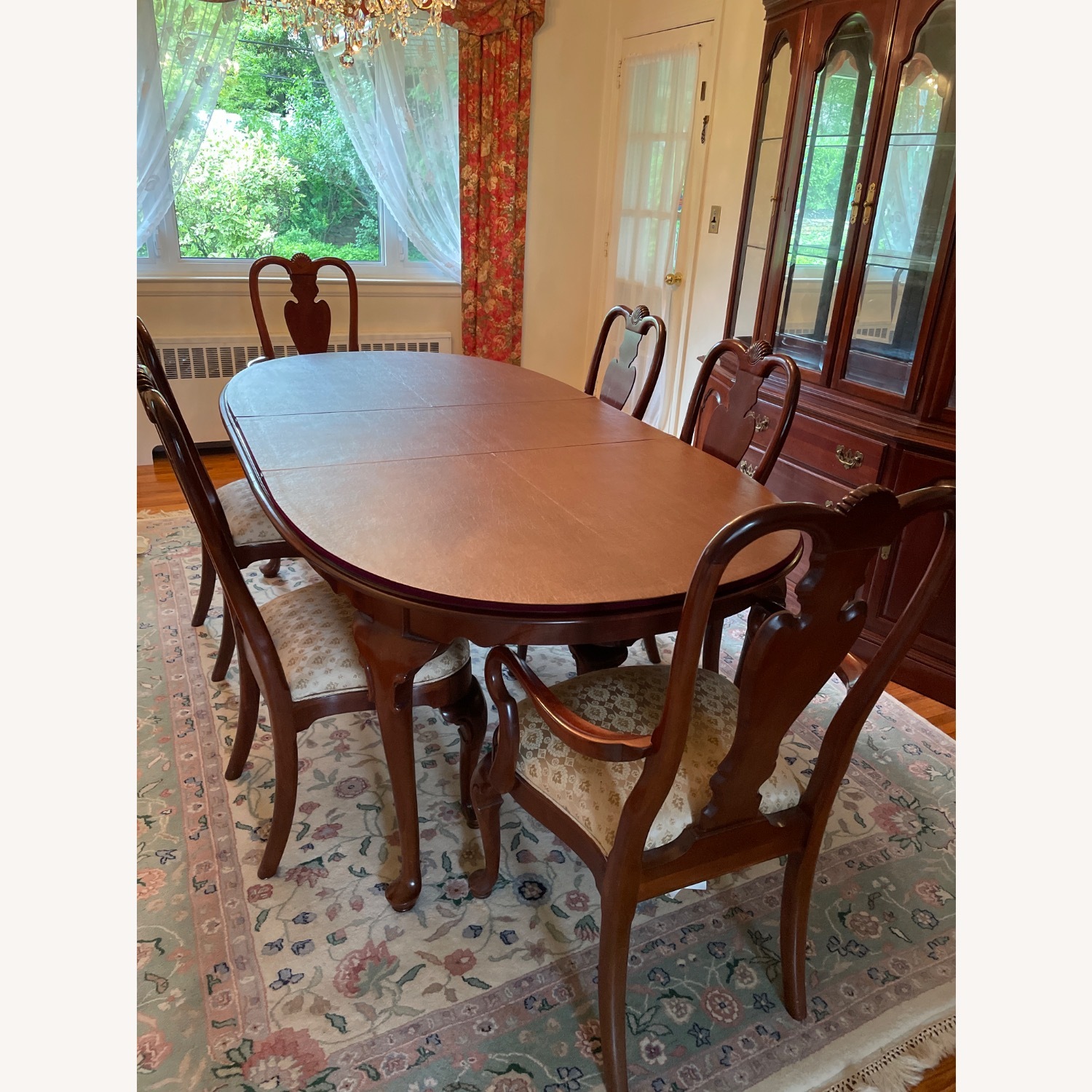 Ethan Allen Queen Ann Dining Table & Chairs  - image-1
