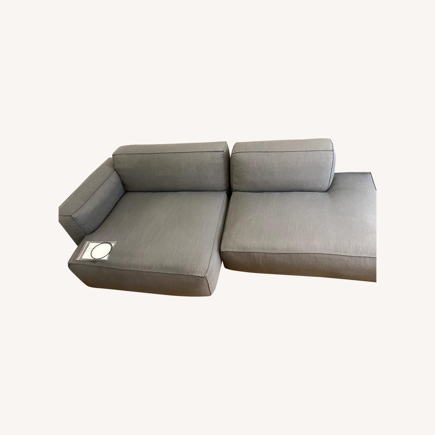 Article Solae Sectional Couch - image-0