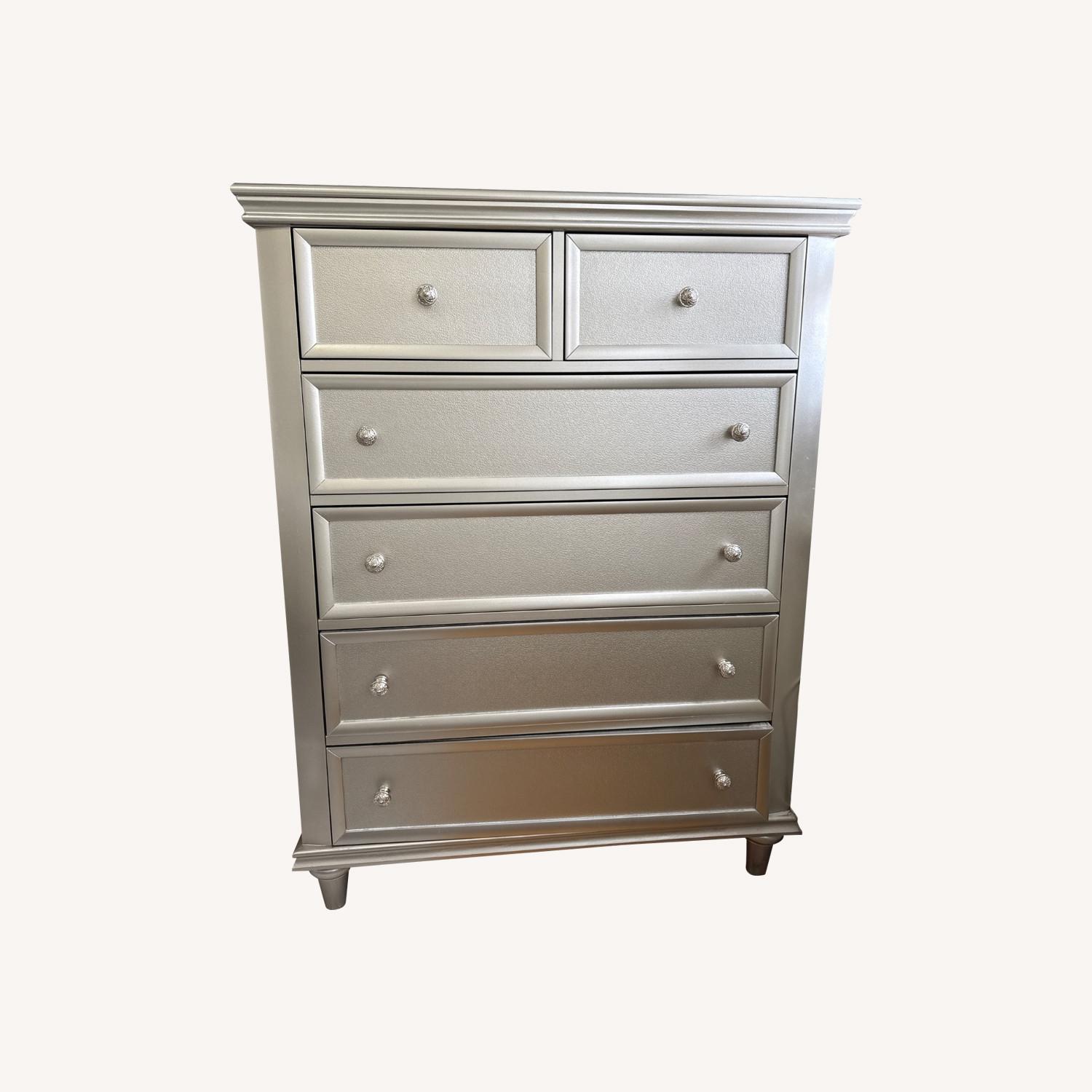 Raymour & Flanigan Tiffany Silver Bedroom Chest - image-0