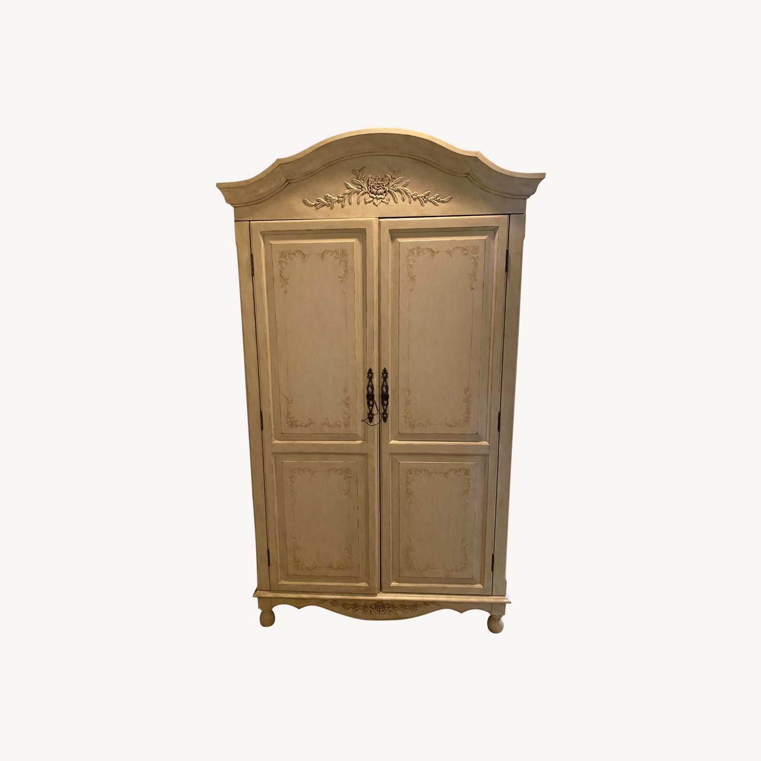 Armoire in Beige - image-0