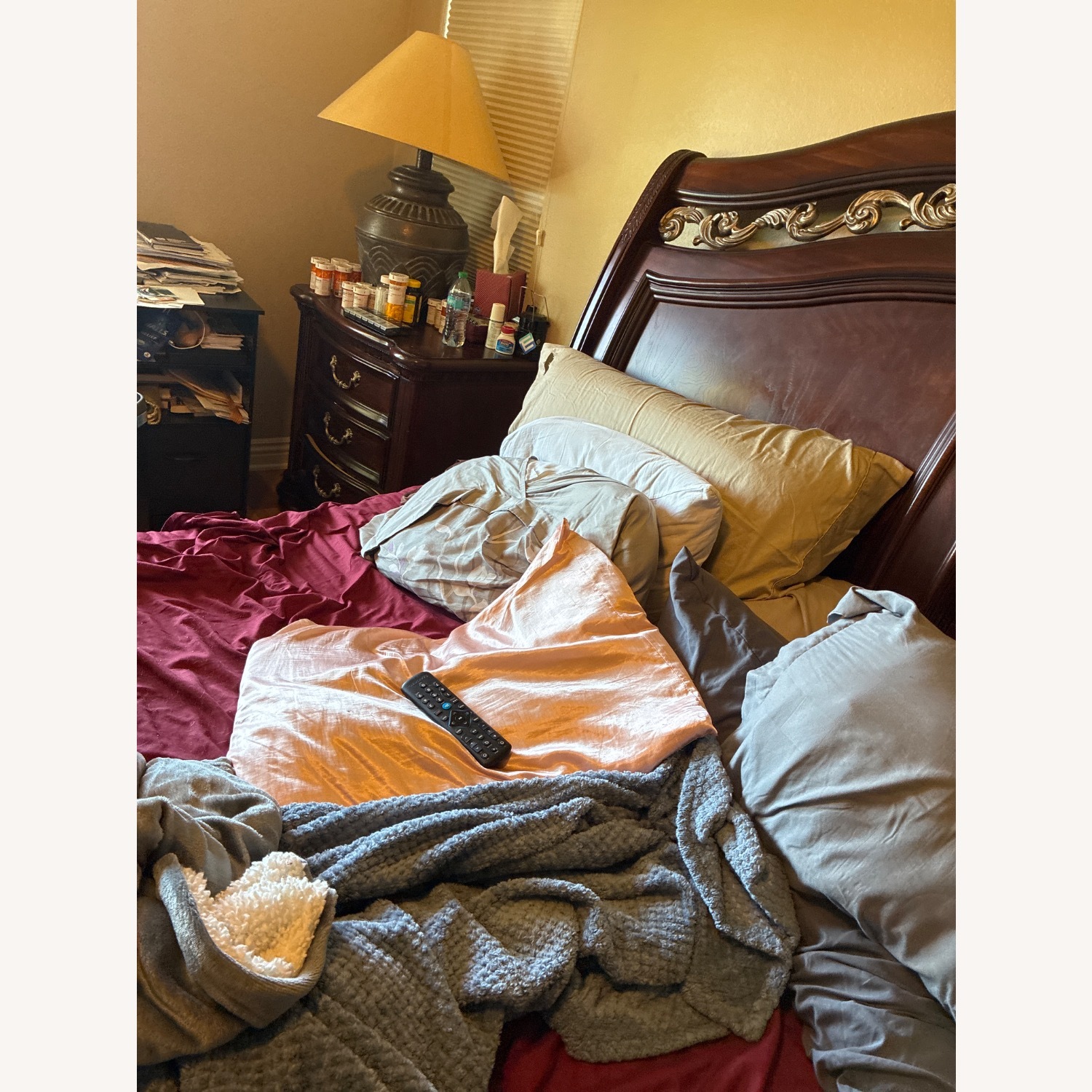 2 Nightstands - image-3