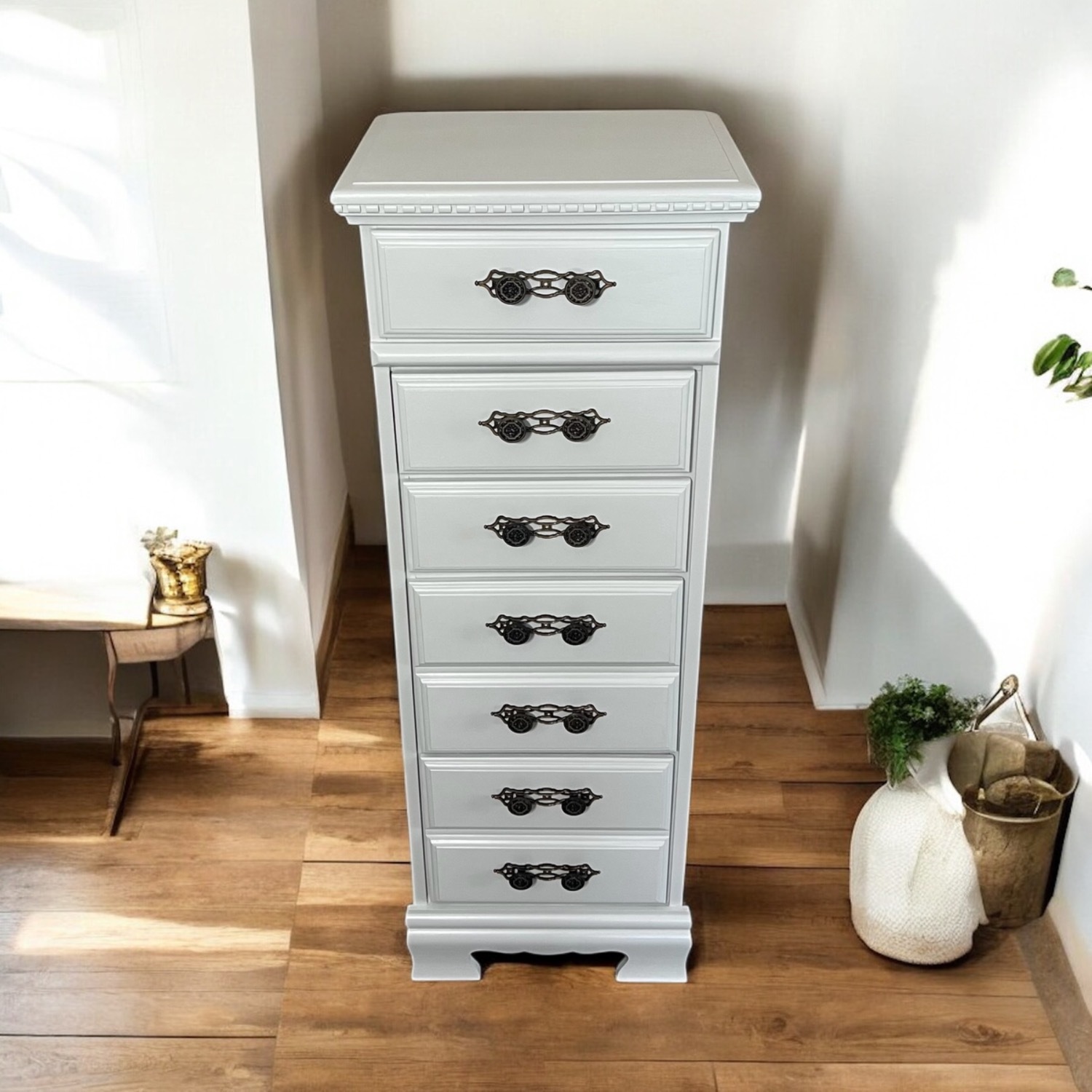 Solid Wood Lingerie Dresser - image-9