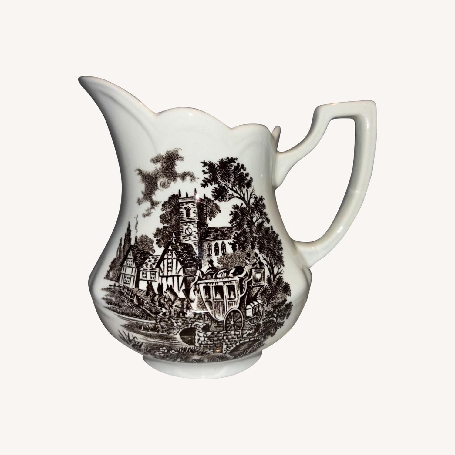 Vintage Stratford Stage Creamer By J.&G. Meakin  - image-0
