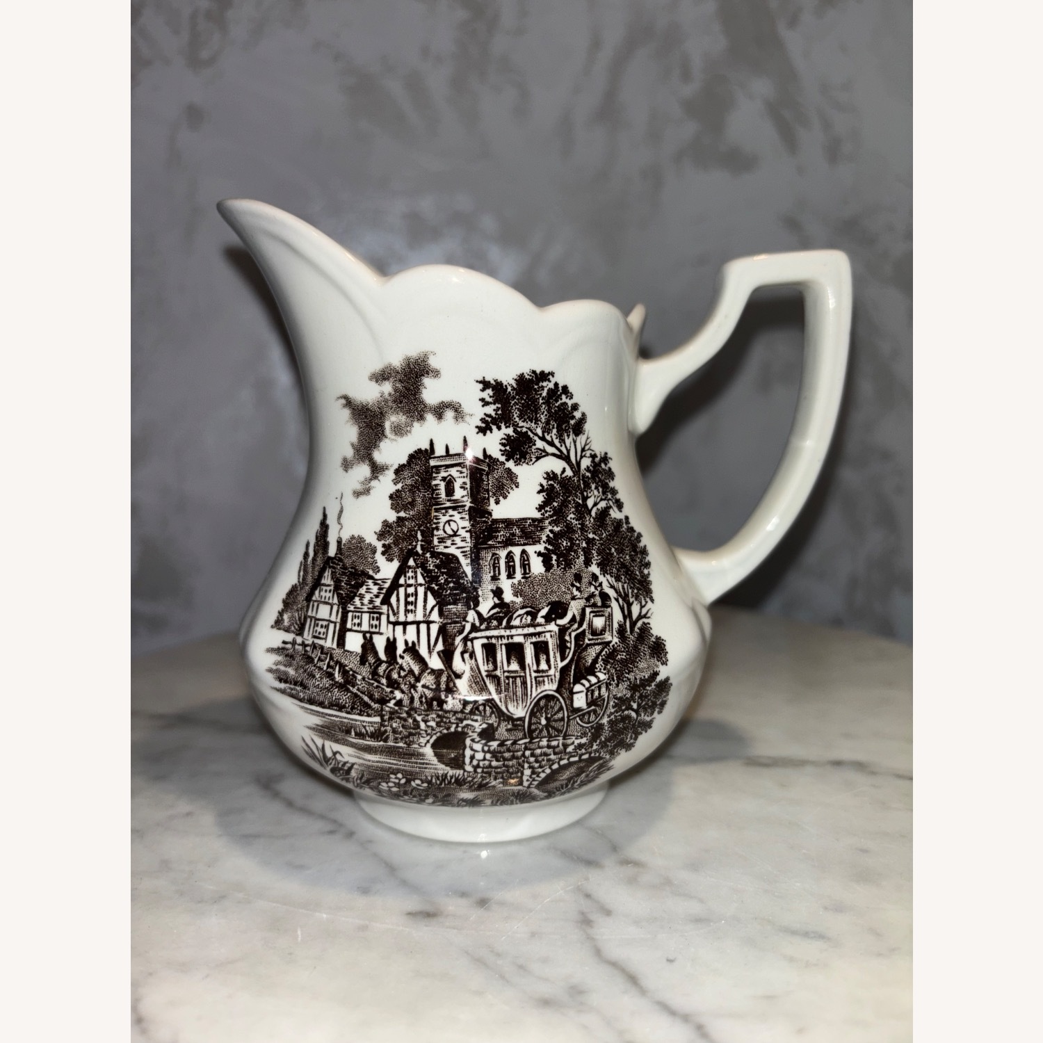 Vintage Stratford Stage Creamer By J.&G. Meakin  - image-1