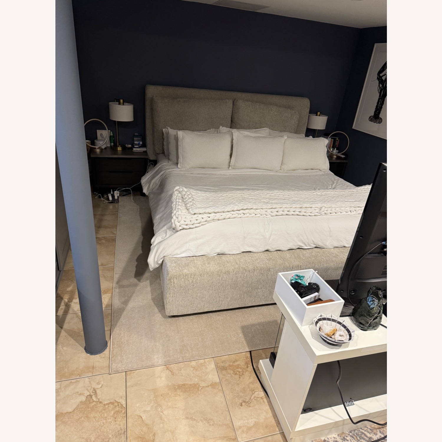 Cabalynn King Upholstered Bed - image-3