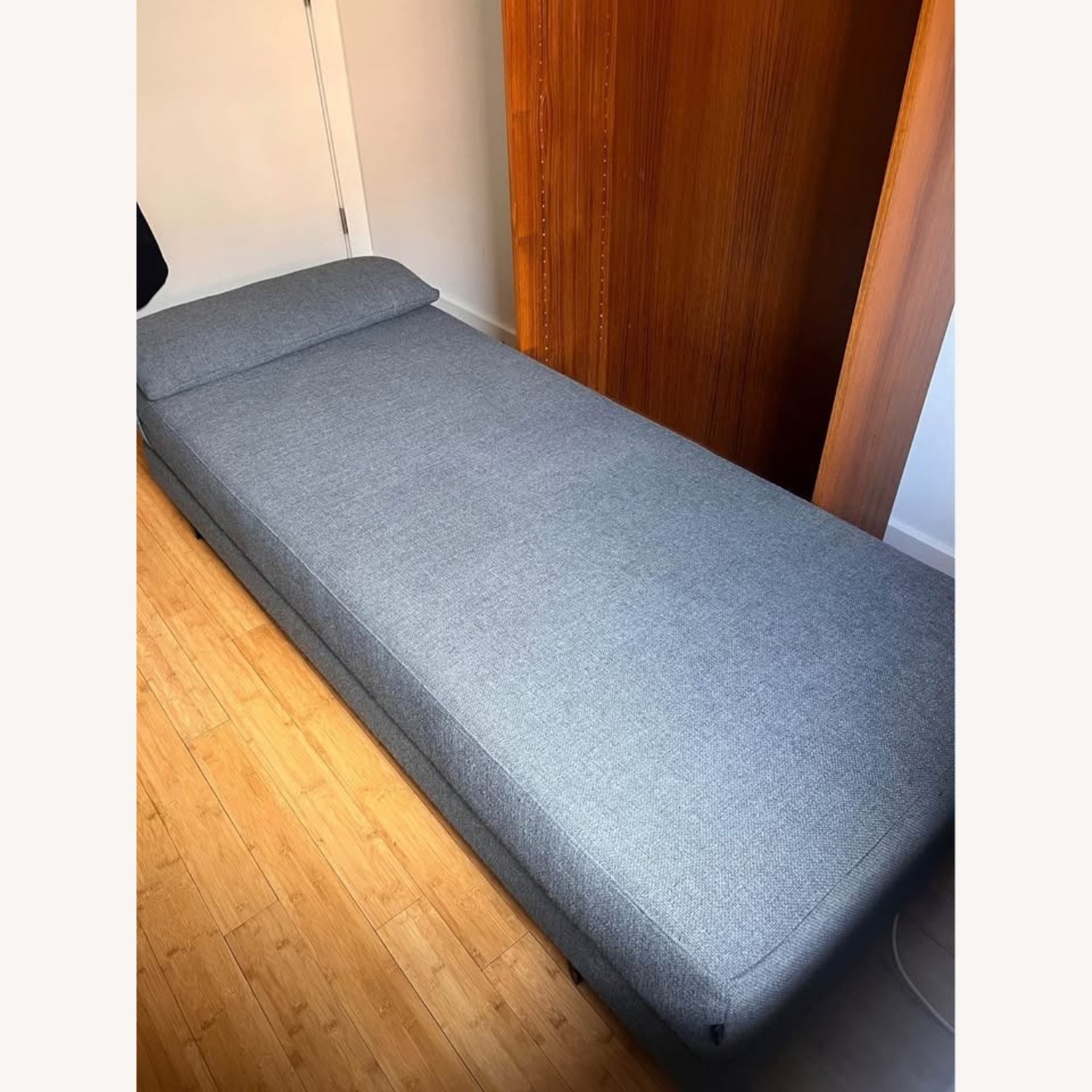 DWR Duet Daybed - image-1