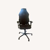 Secret Lab Titan Evo Chair w Memory Foam Pillow