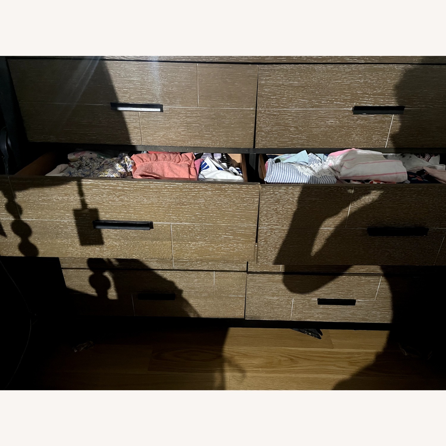 8-drawer Dresser With Large Mirror - image-3