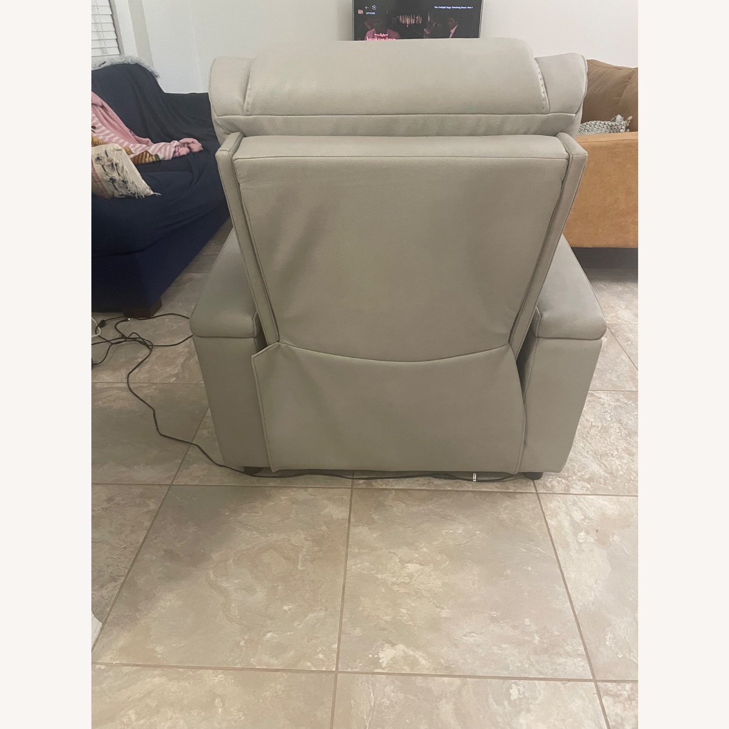 Kane's Furniture Grey Recliner - image-4