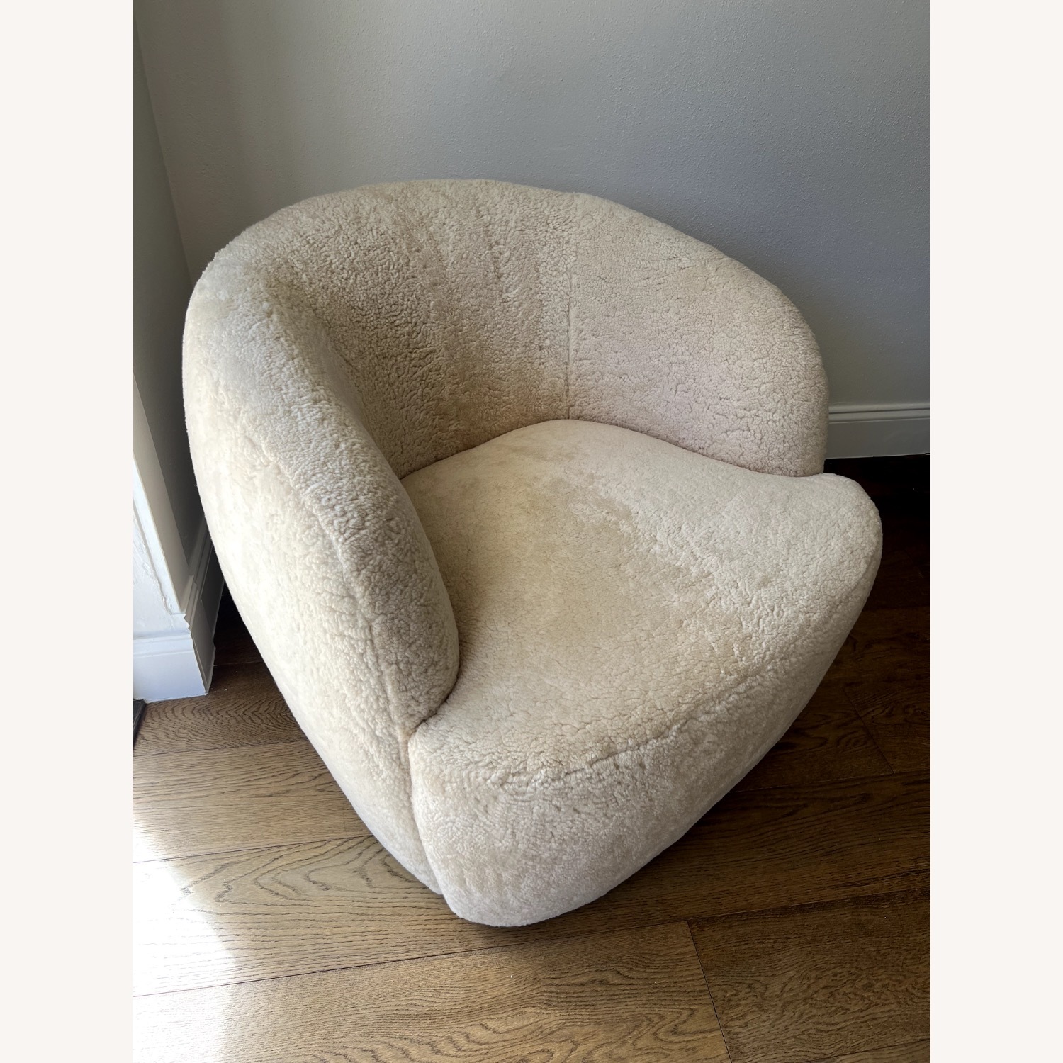 CB2 Gwyneth Shearling Swivel Chair  - image-10
