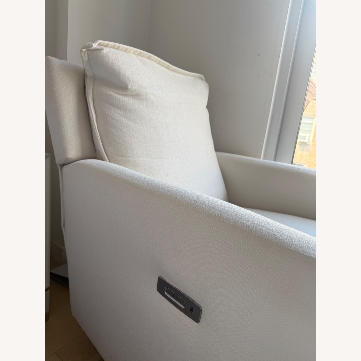 Oilo Studio Flynn Recliner - image-3