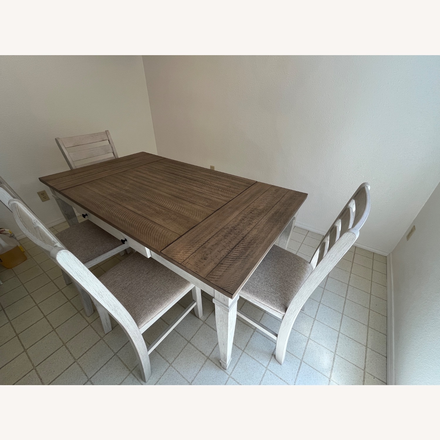 Ashley Skempton Dining Table set - image-8