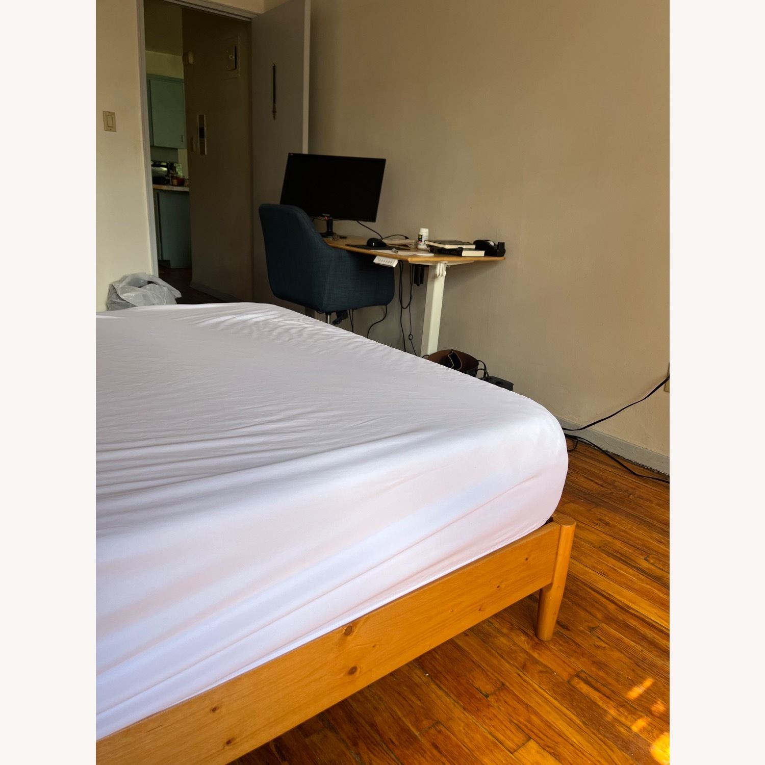 Wood Low Profile Mid Century Modern Platform - image-2