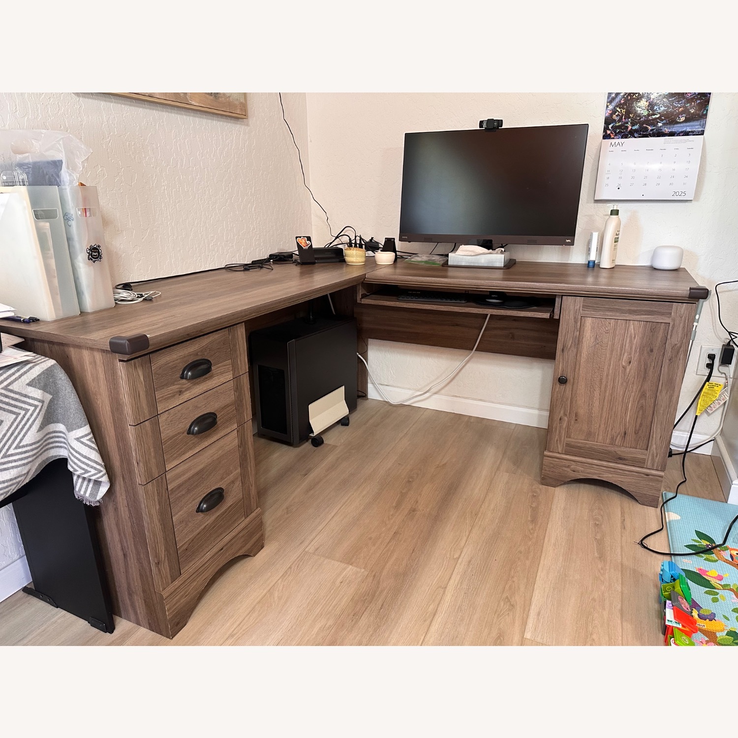 Sauder L-Shaped Computer Desk with Drawers - image-1